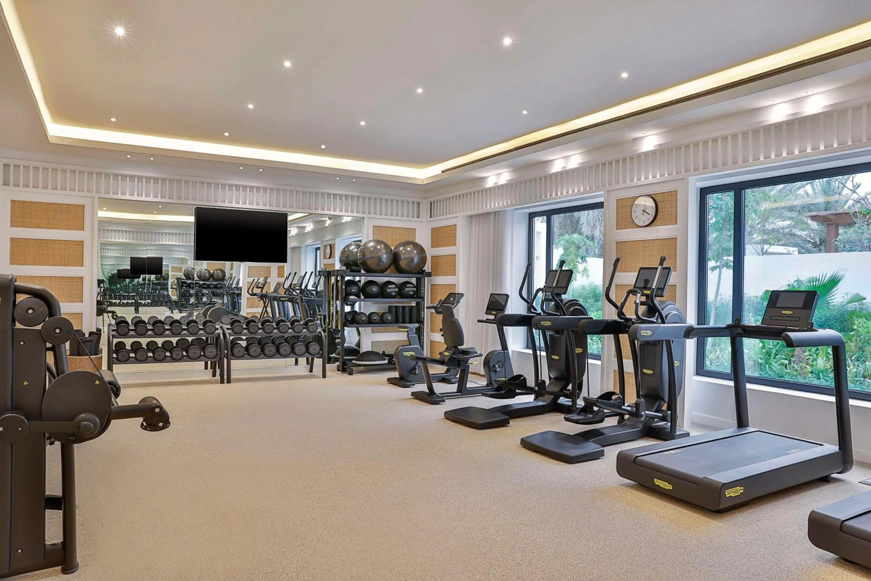 Fitness centre/facilities in Maysan Doha, LXR Hotels & Resorts