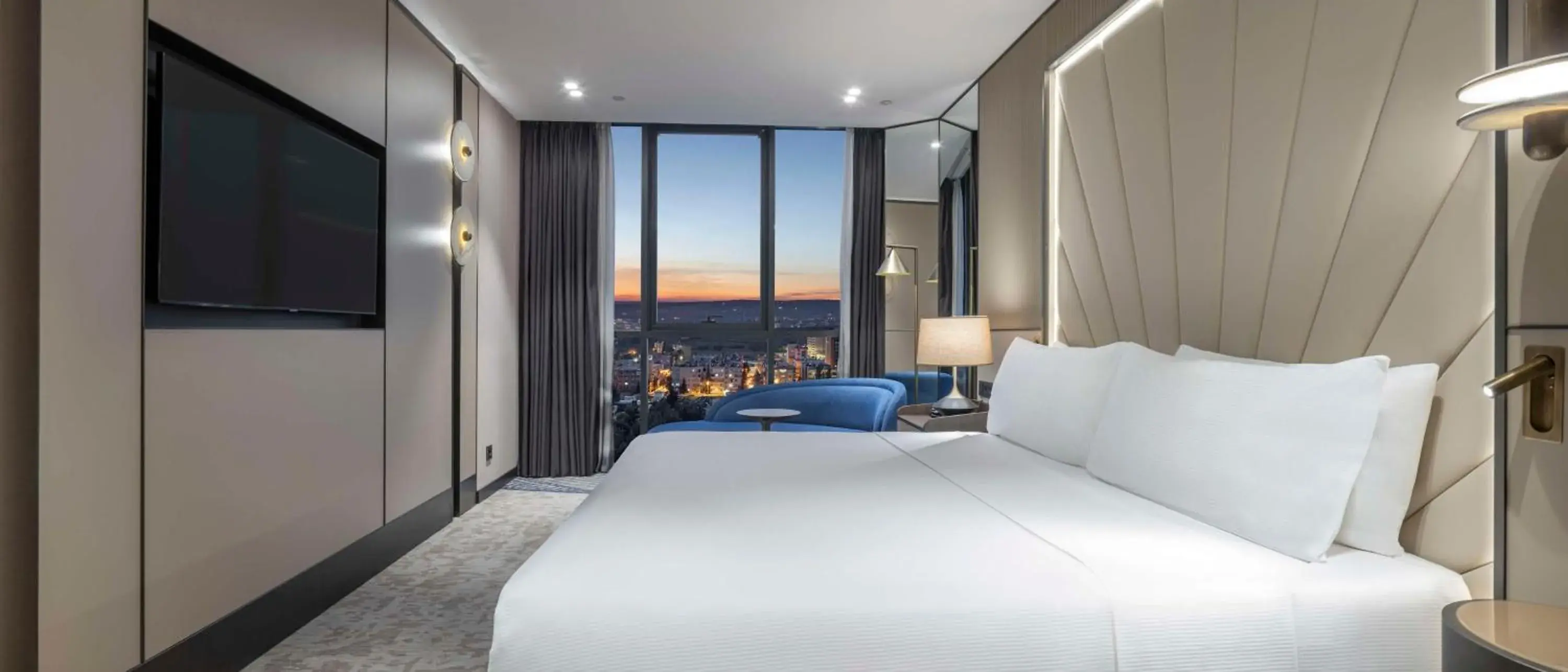 One-Bedroom King Suite in DoubleTree by Hilton Sanliurfa One-Bedroom King Suite in DoubleTree by Hilton Sanliurfa