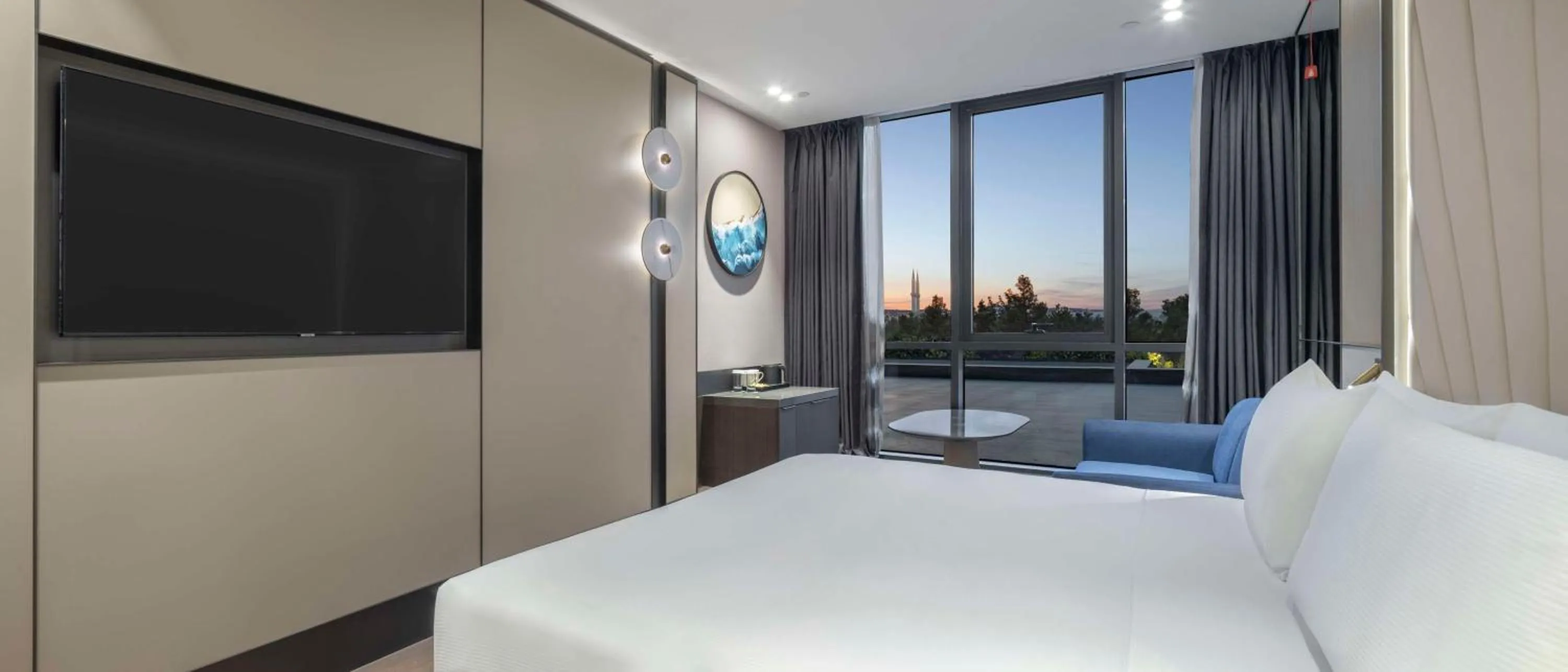 Bed in DoubleTree by Hilton Sanliurfa