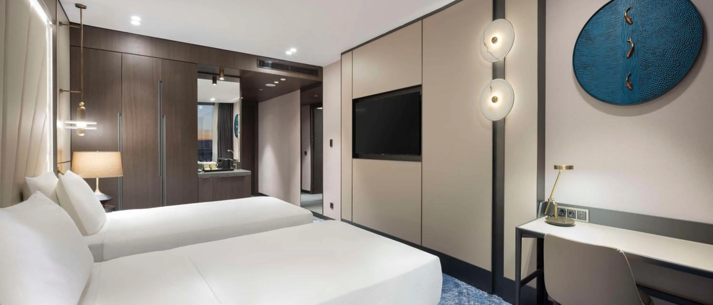 Bed in DoubleTree by Hilton Sanliurfa