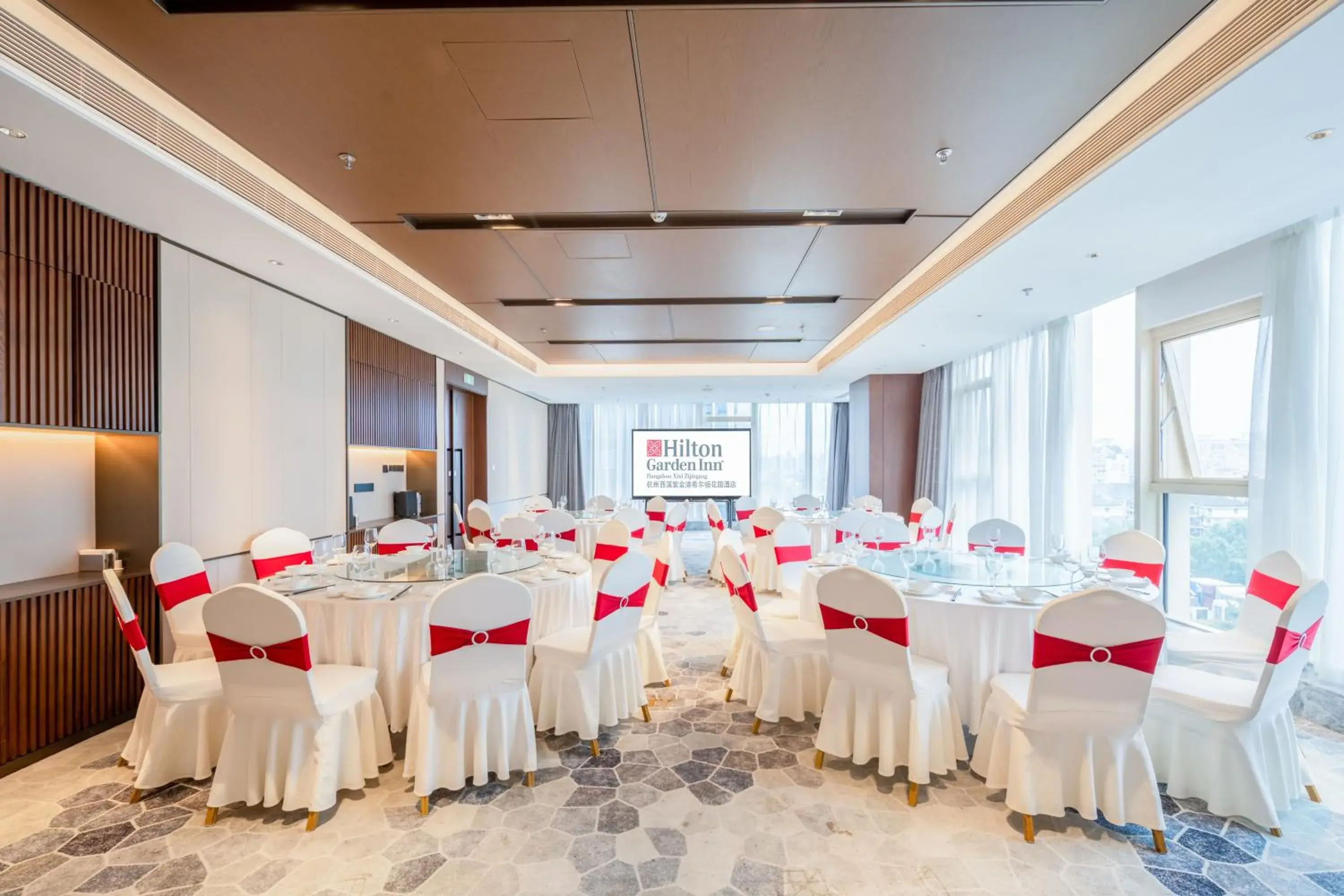 Restaurant/places to eat in Hilton Garden Inn Hangzhou Xixi Zijingang Restaurant/places to eat in Hilton Garden Inn Hangzhou Xixi Zijingang