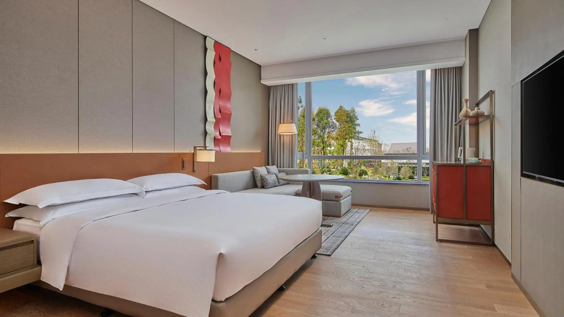 Bed in DoubleTree by Hilton Jiangxi Fuzhou