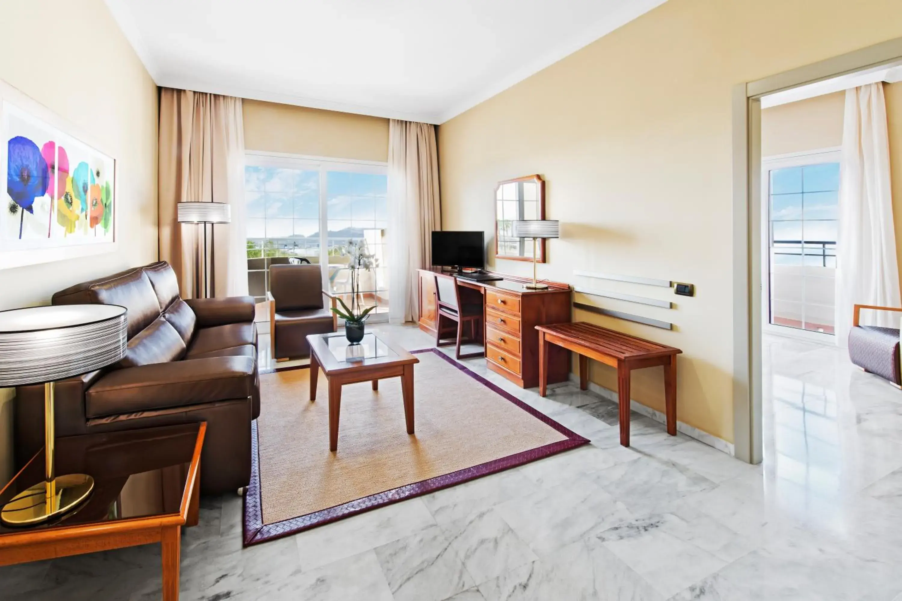 Suite (1 Adult) in Elba Motril Beach & Business Hotel Suite (1 Adult) in Elba Motril Beach & Business Hotel