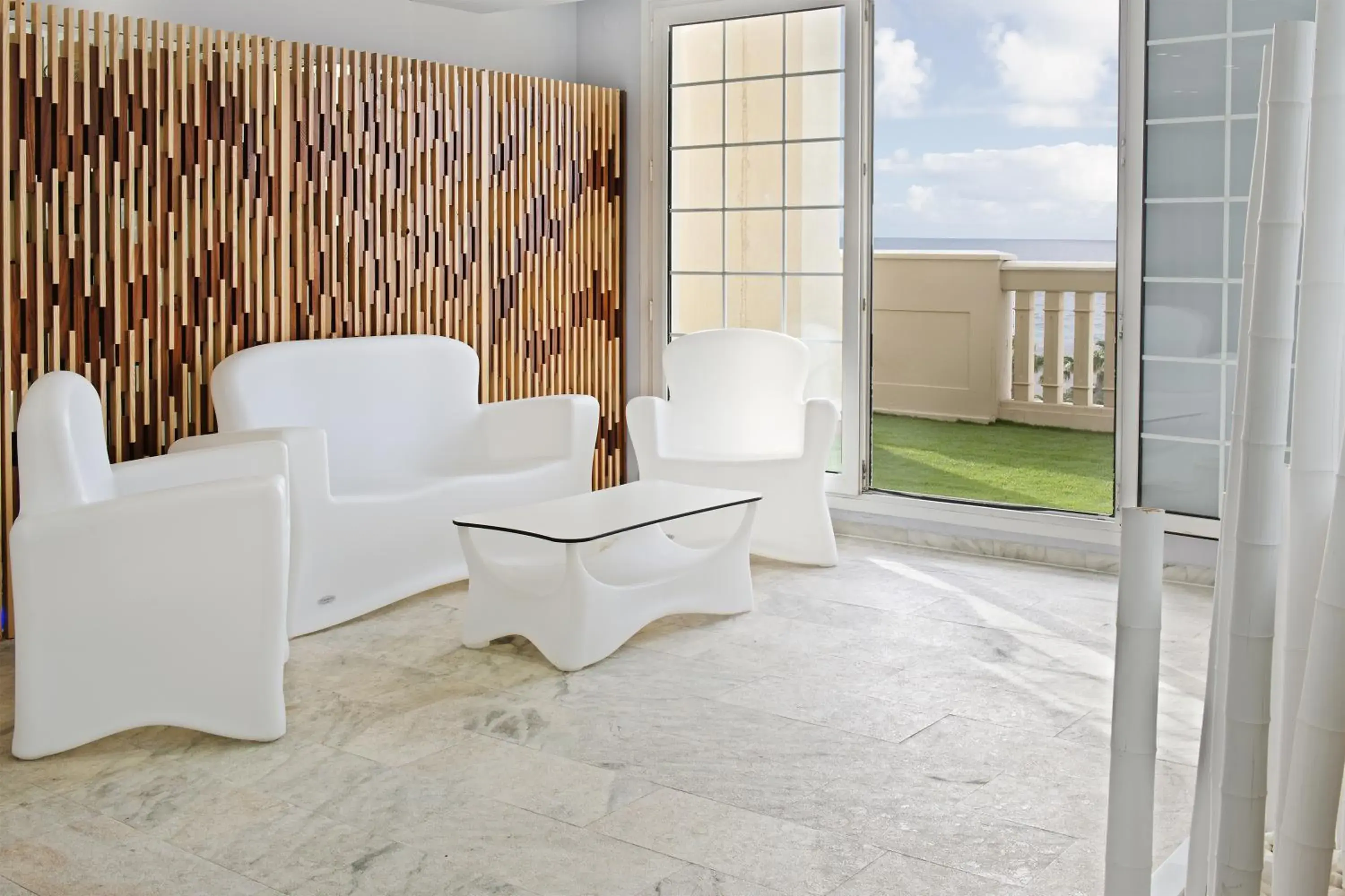 Lounge or bar in Elba Motril Beach & Business Hotel Lounge or bar in Elba Motril Beach & Business Hotel