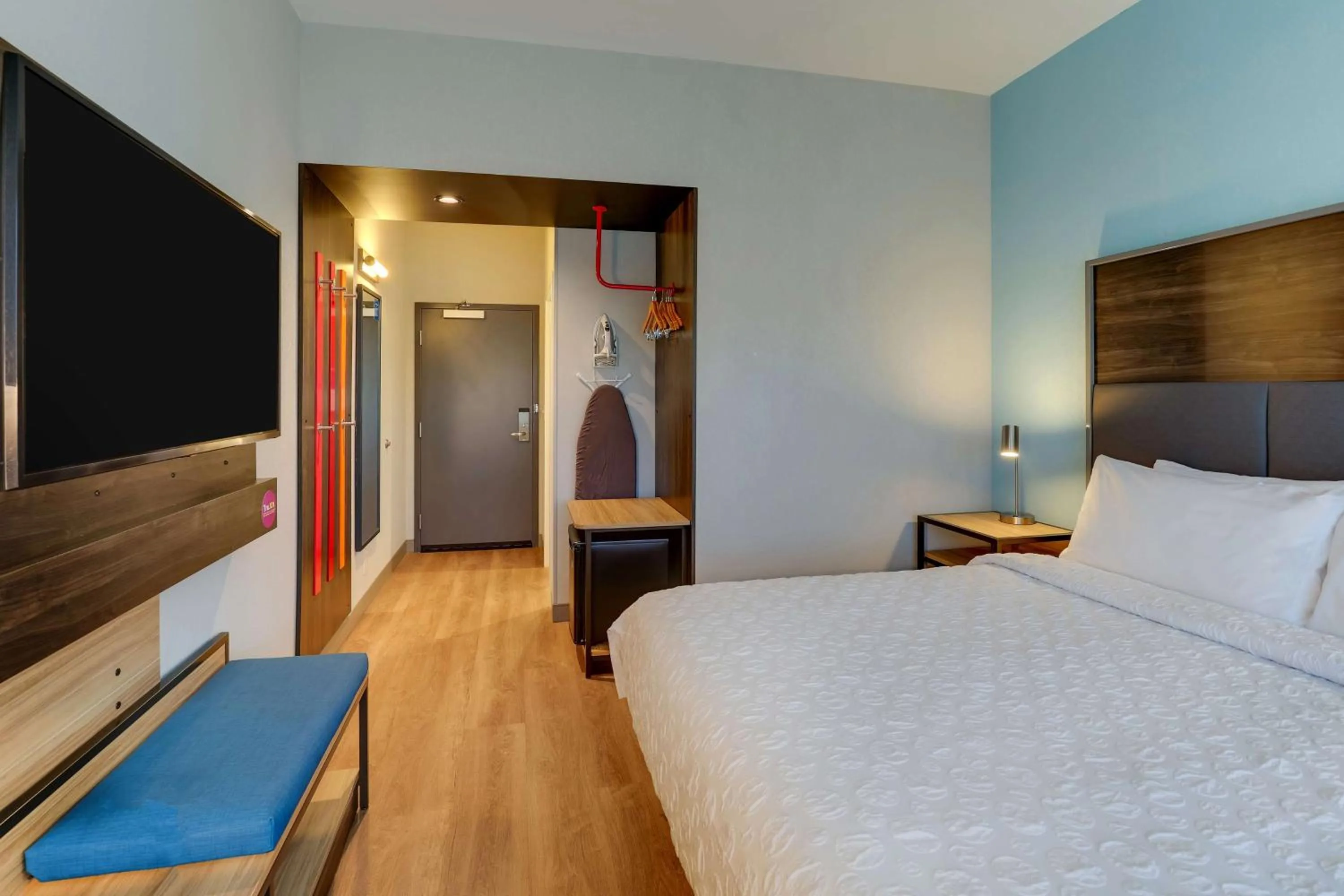 Bed in Tru By Hilton Smithfield I-95