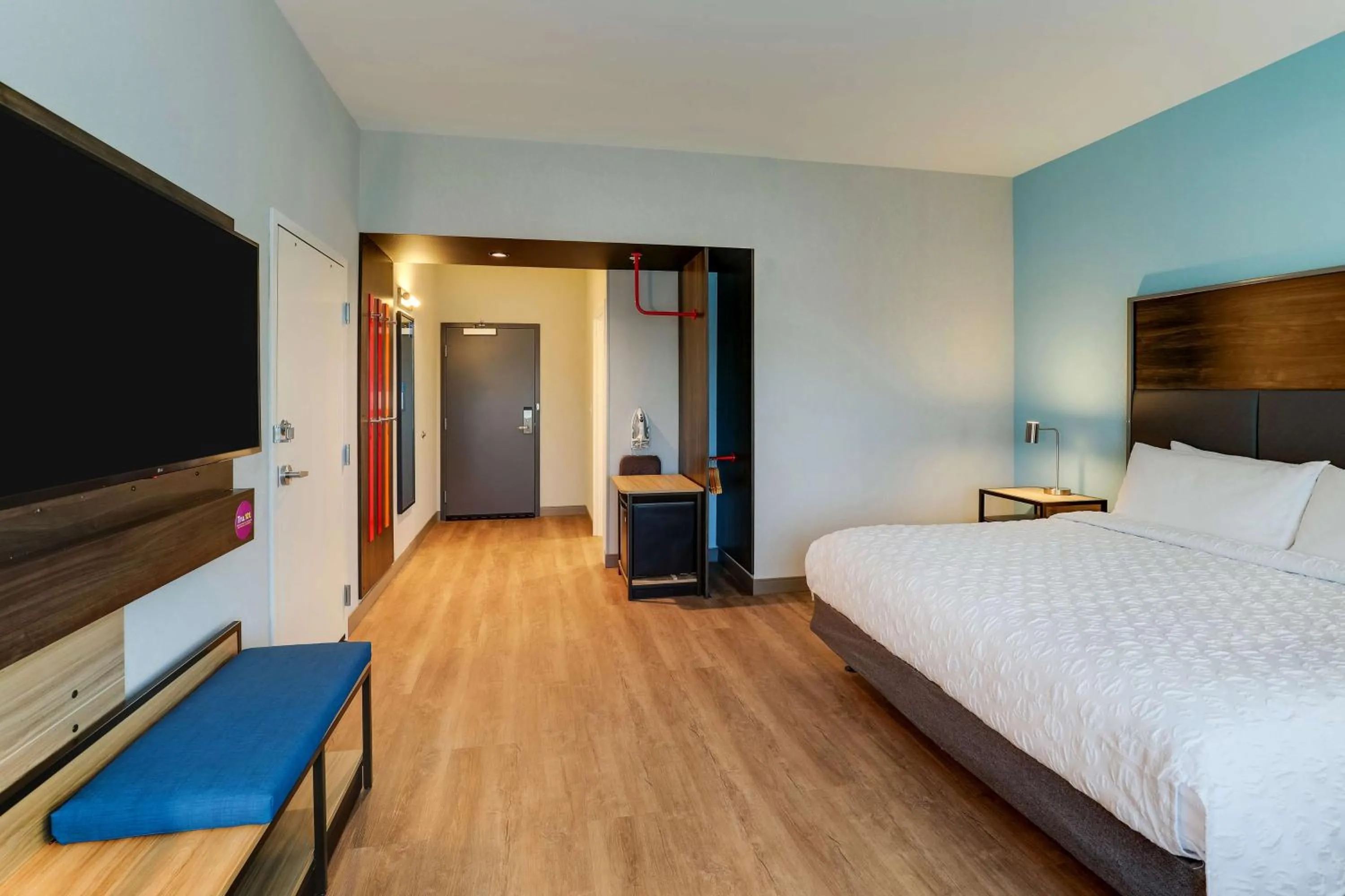 Bed in Tru By Hilton Smithfield I-95