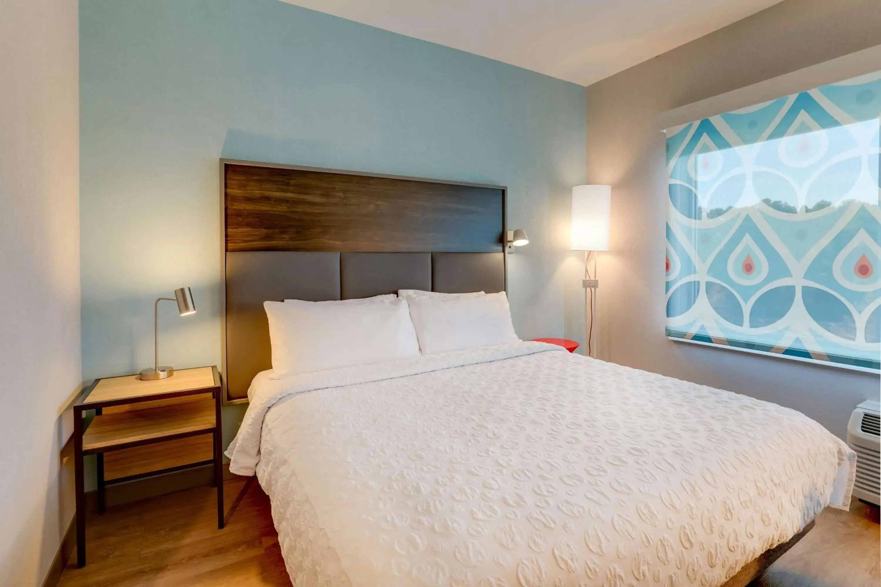 Bed in Tru By Hilton Smithfield I-95 Bed in Tru By Hilton Smithfield I-95
