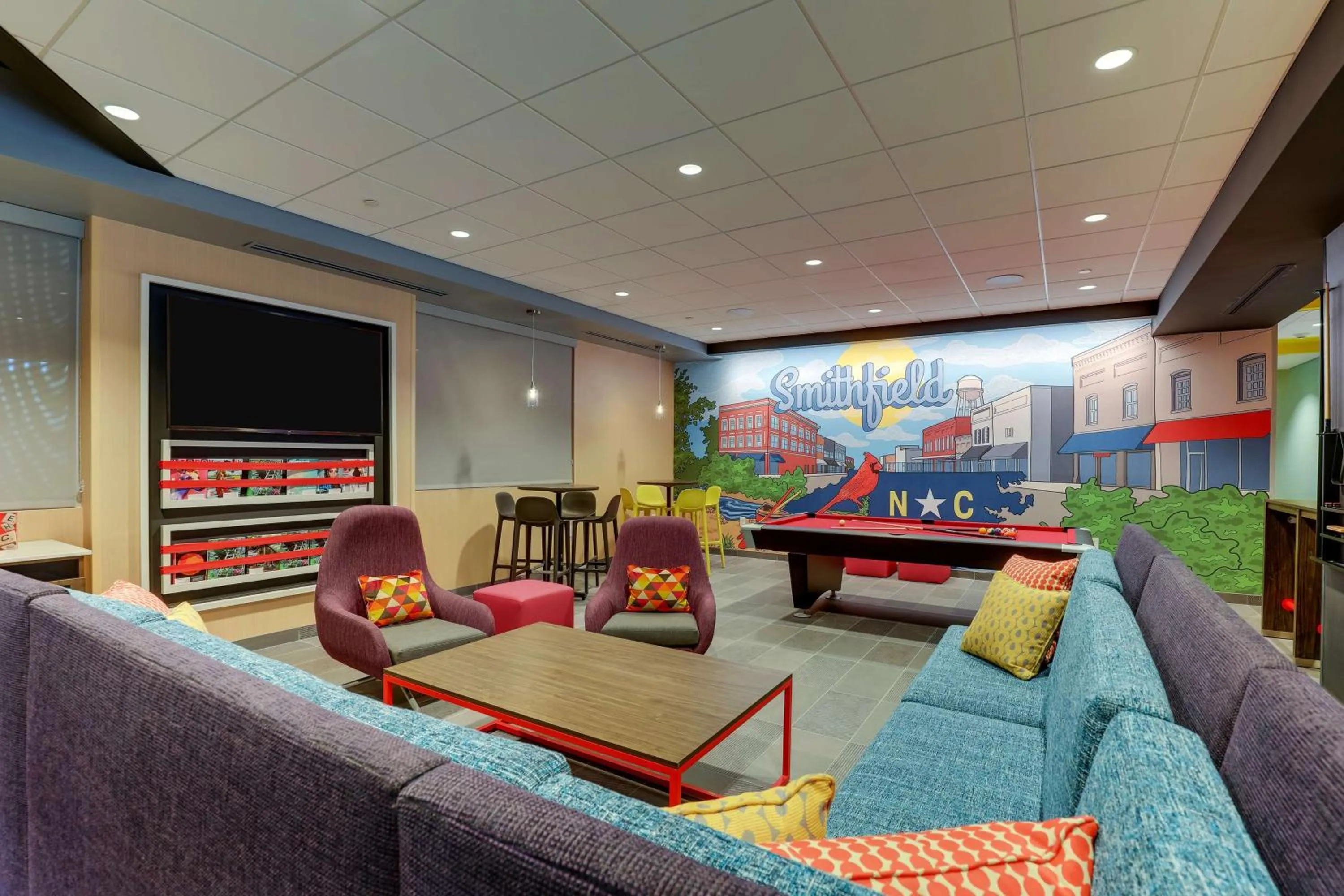 Lobby or reception in Tru By Hilton Smithfield I-95