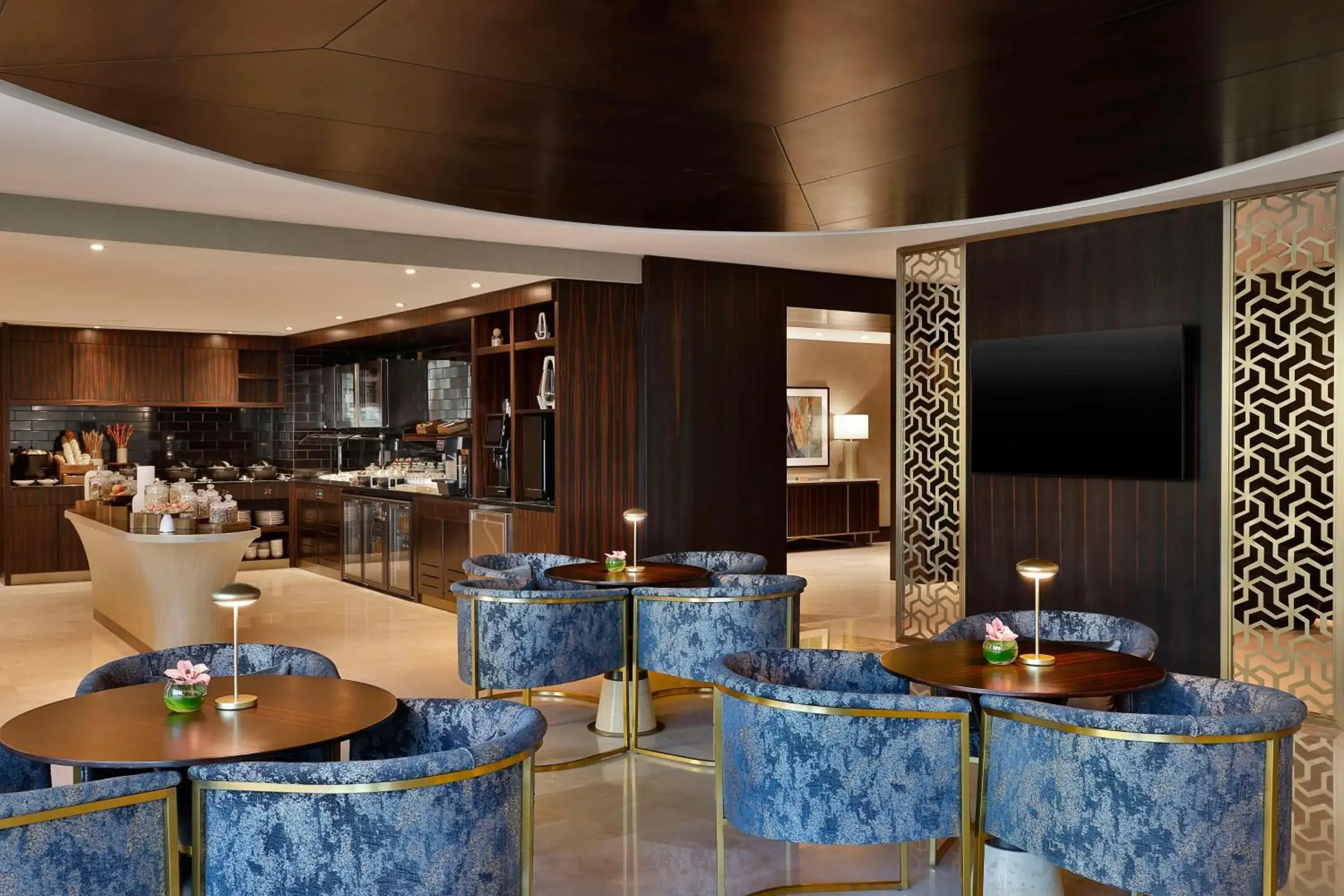 Lounge or bar in Hilton Riyadh Olaya Lounge or bar in Hilton Riyadh Olaya
