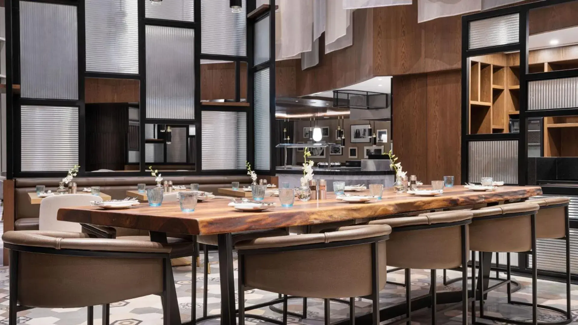 Restaurant/places to eat in Hilton Riyadh Olaya Restaurant/places to eat in Hilton Riyadh Olaya