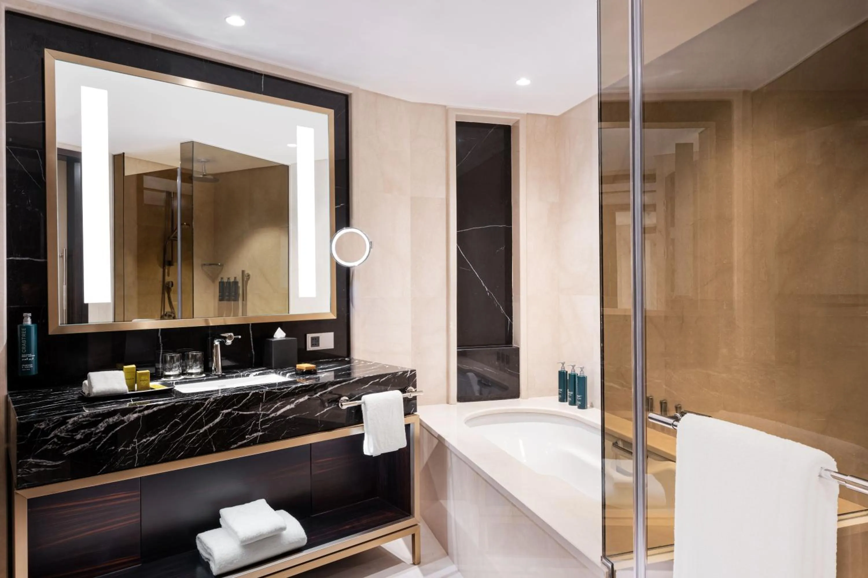 Shower in Hilton Riyadh Olaya