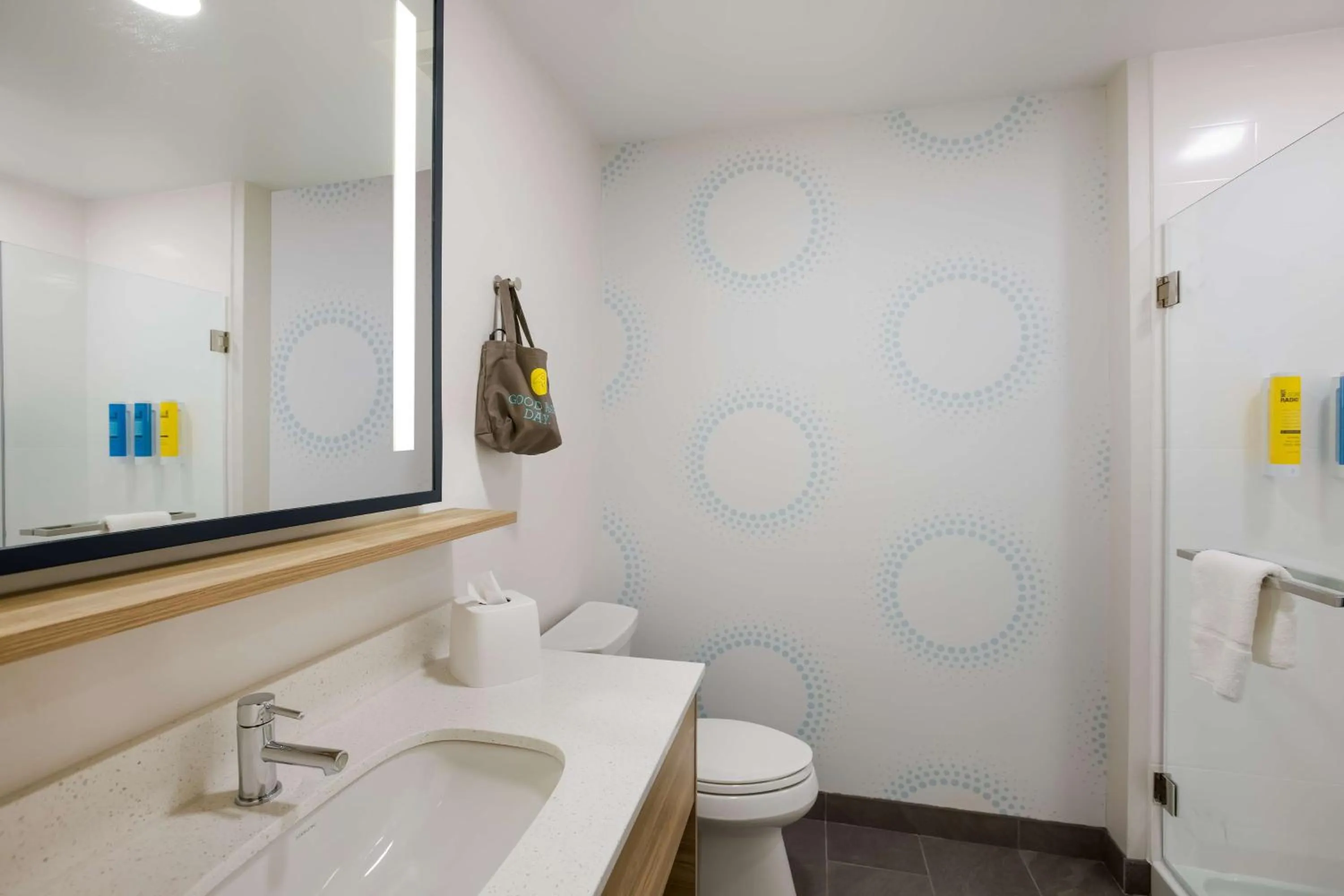 Bathroom in Tru By Hilton Traverse City