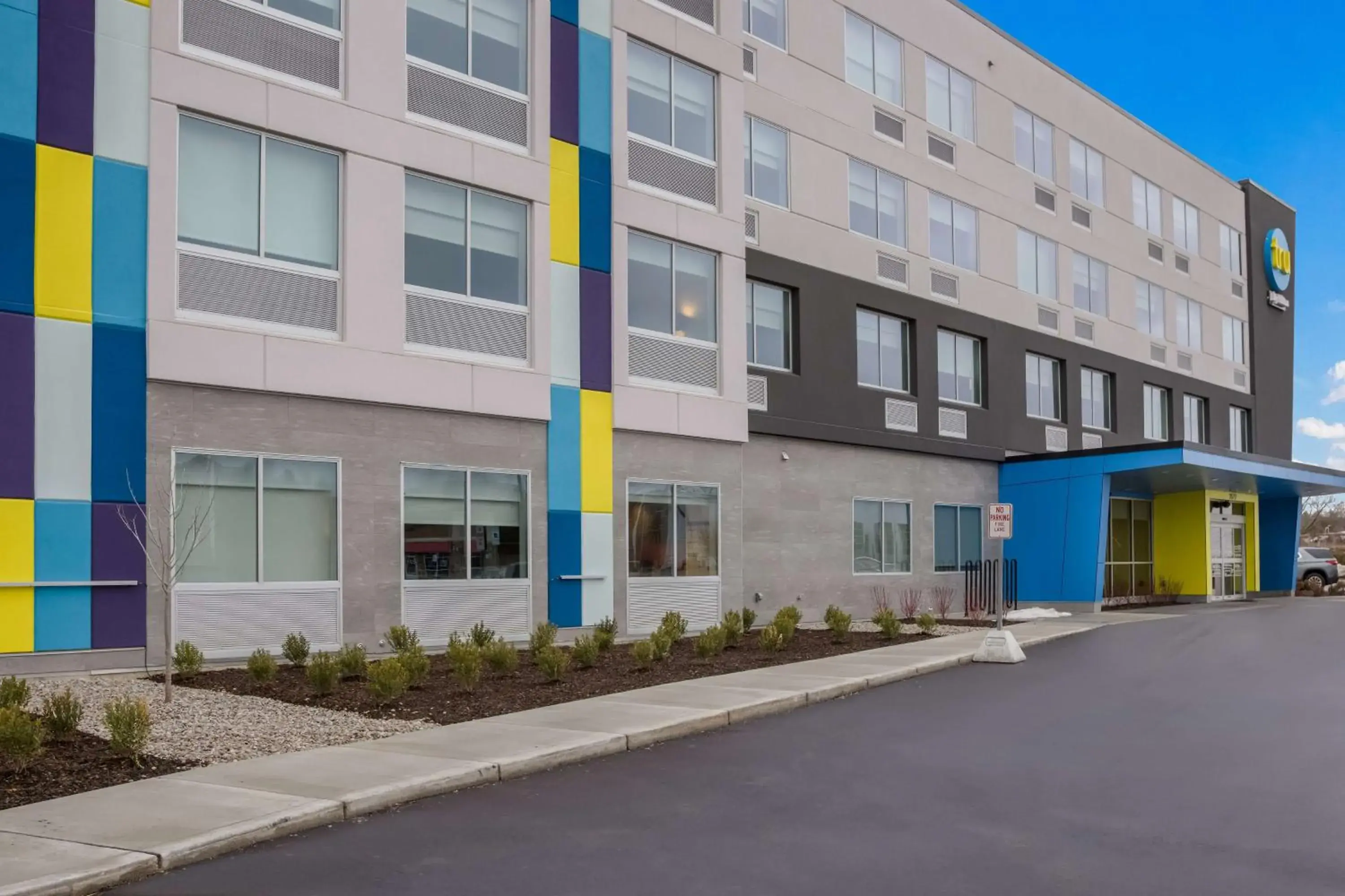 Property building in Tru By Hilton Traverse City Property building in Tru By Hilton Traverse City