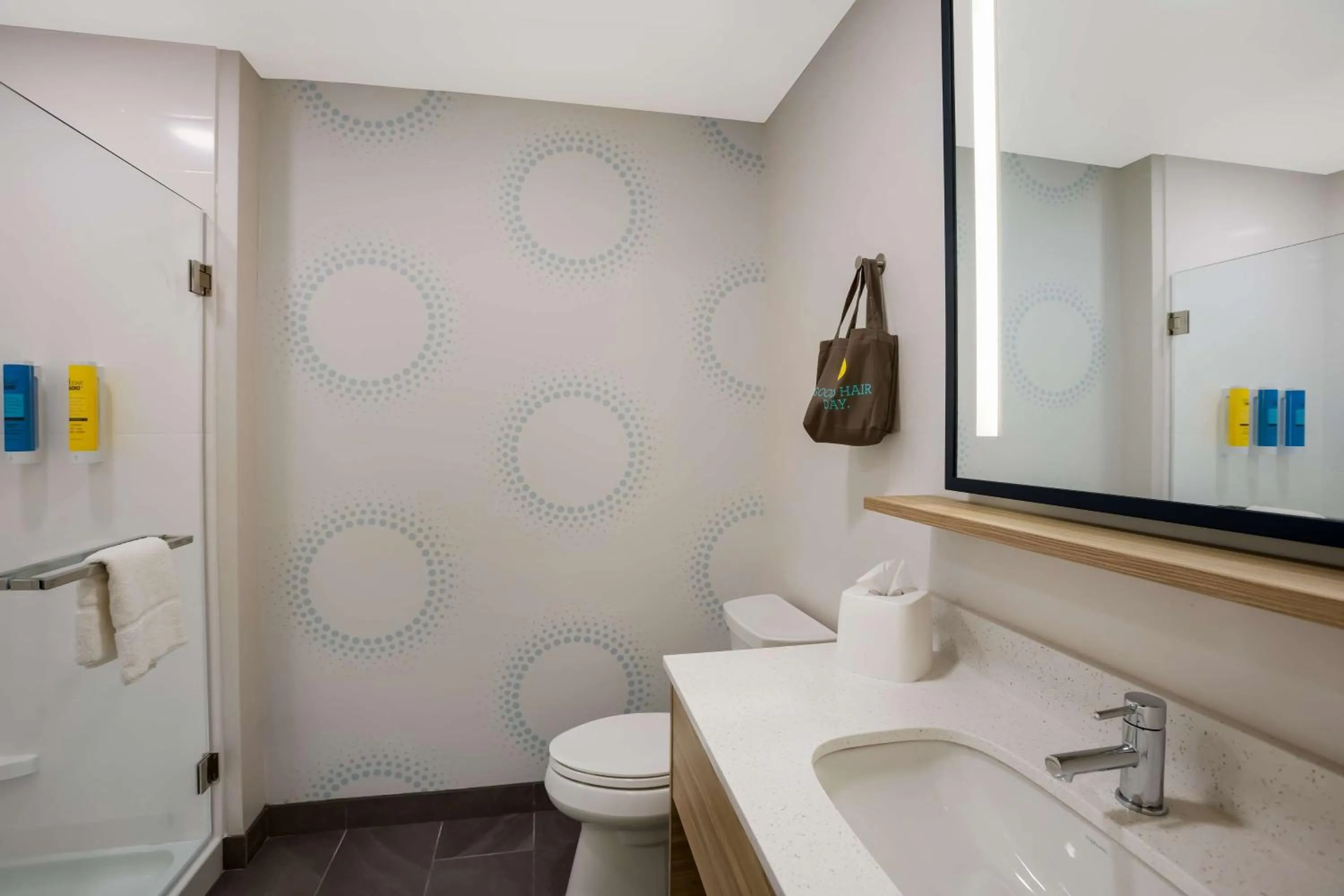 Bathroom in Tru By Hilton Traverse City