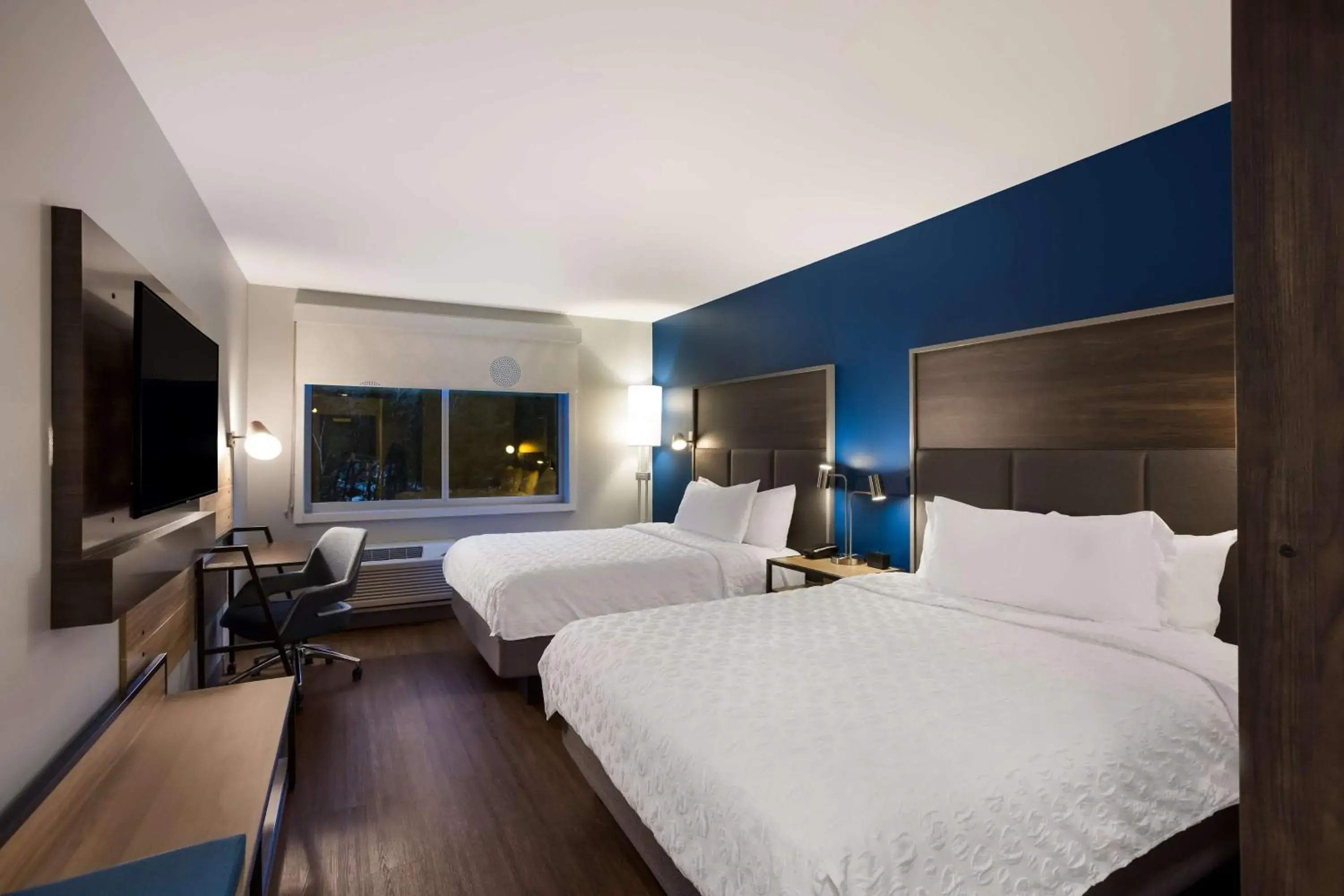 Bed in Tru By Hilton Traverse City Bed in Tru By Hilton Traverse City