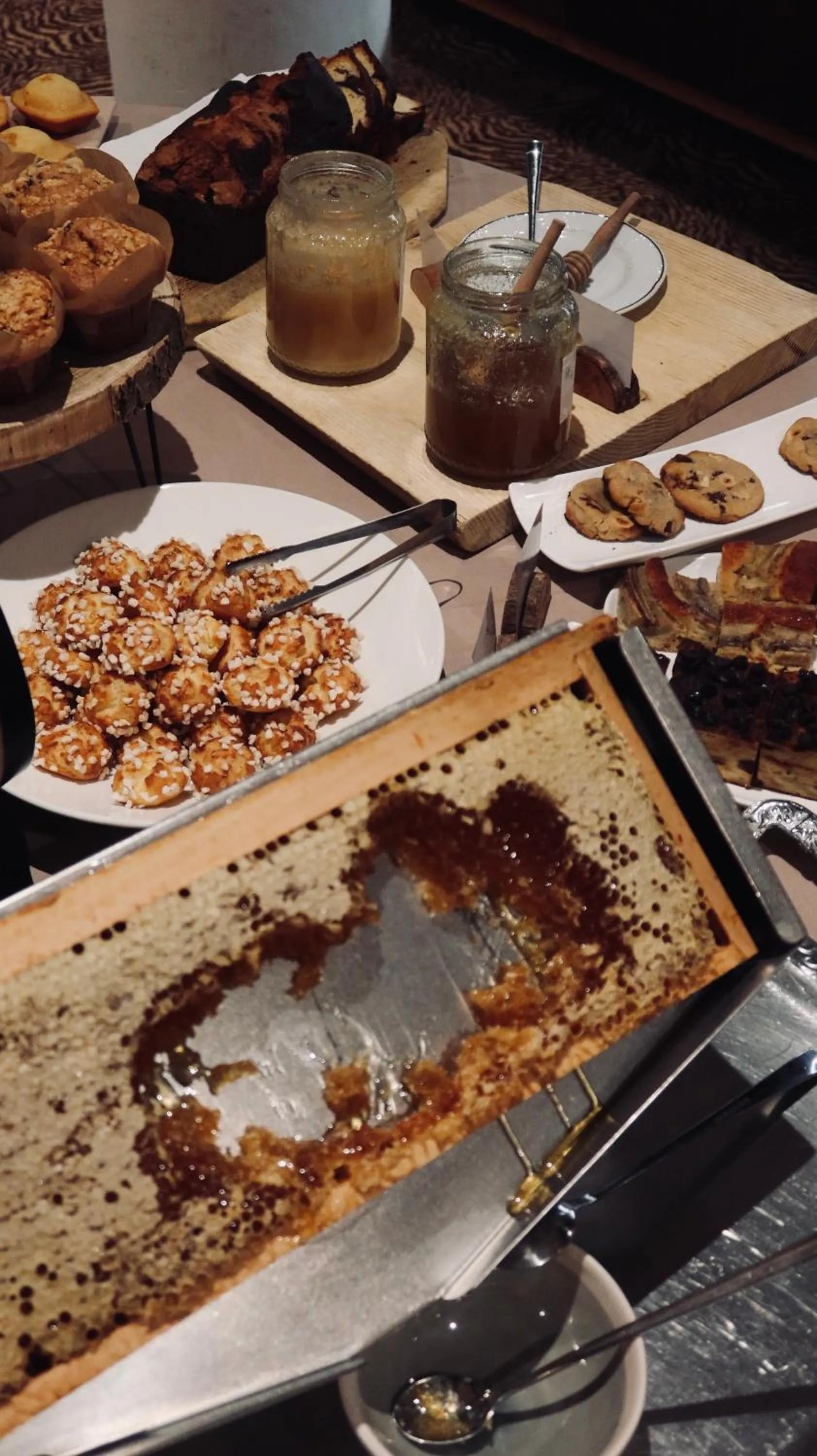 Buffet breakfast in Hotel Tsanteleina