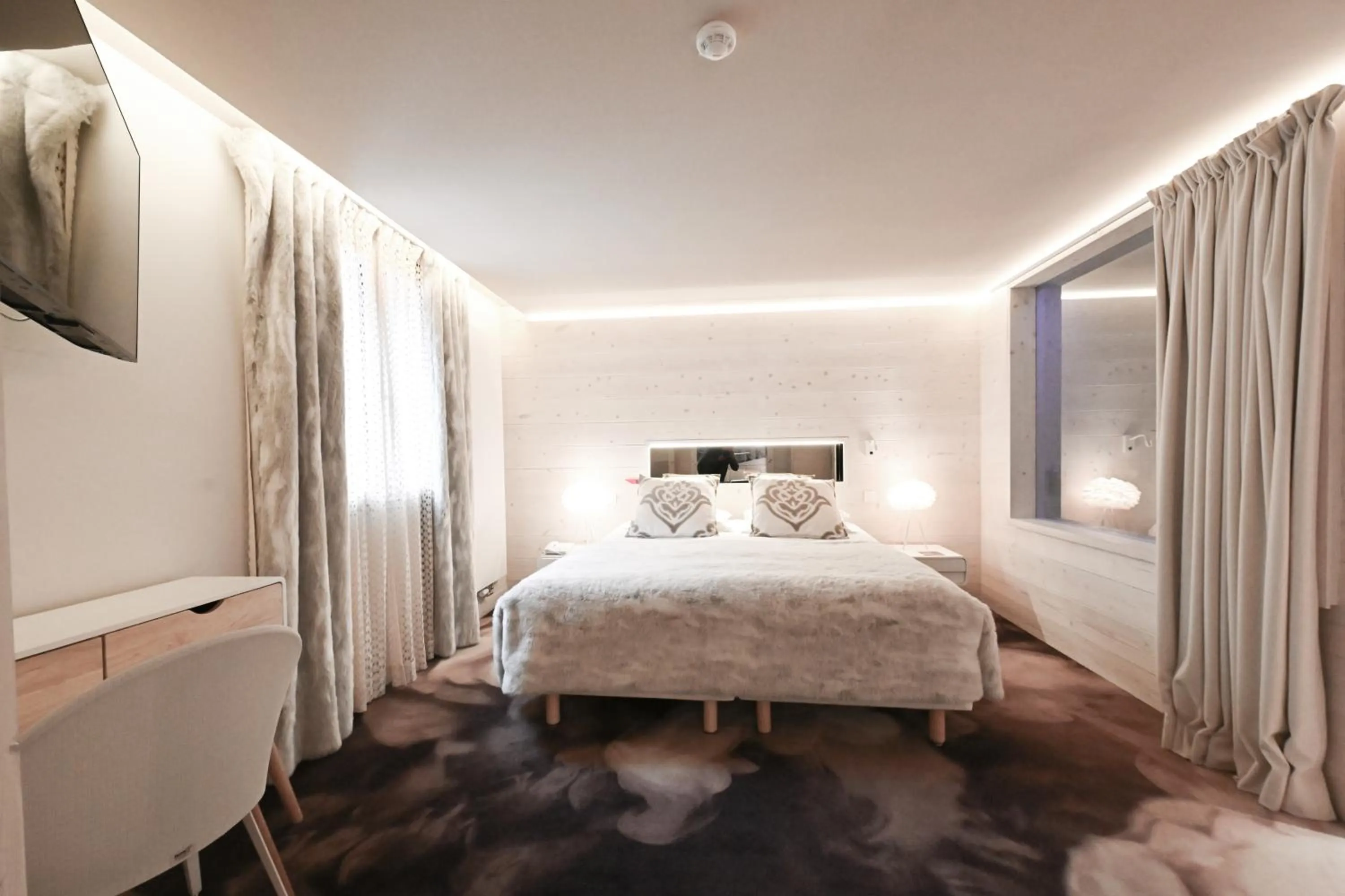 Bed in Hotel Tsanteleina