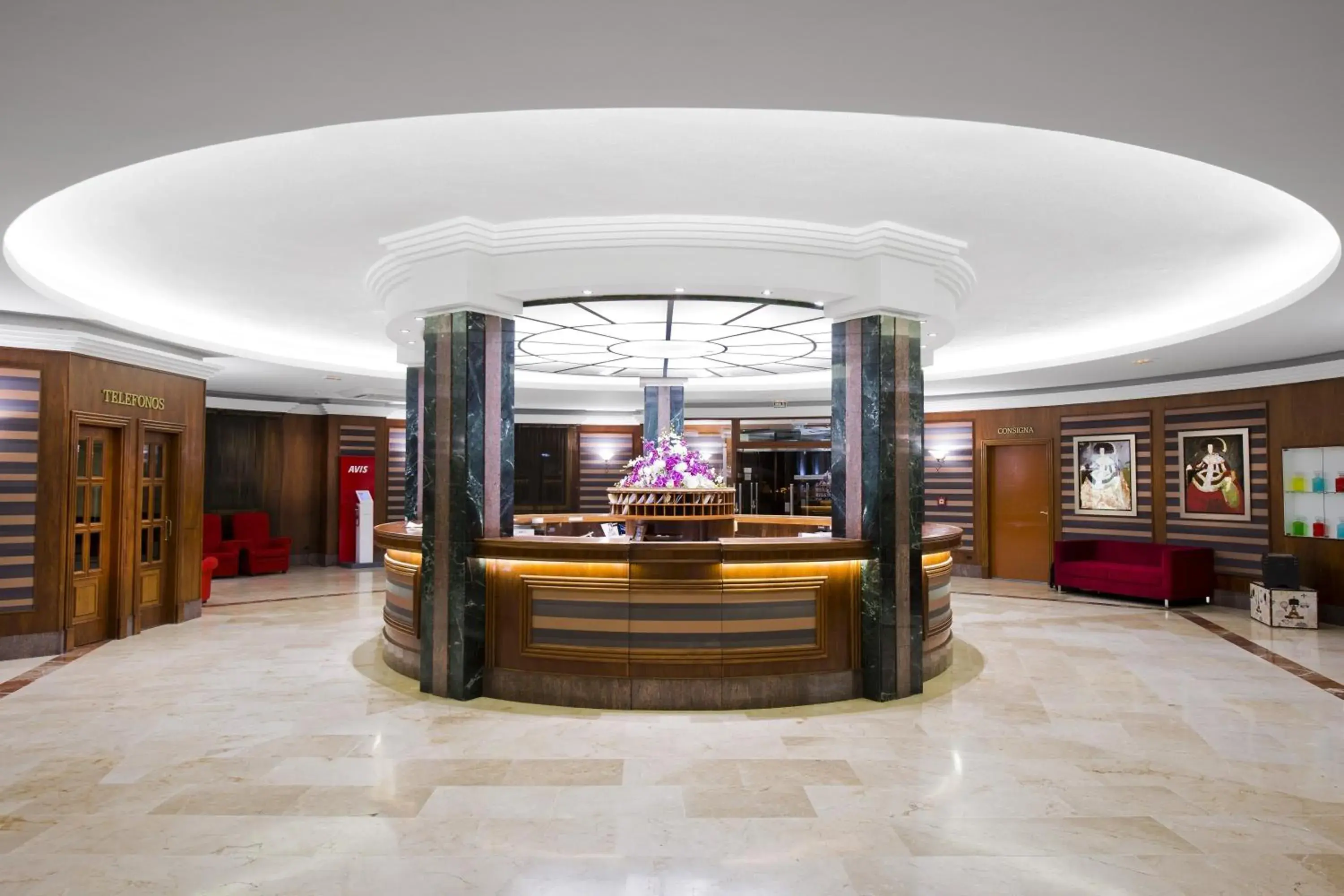 Lobby or reception in Elba Lucía Sport & Suite Hotel Lobby or reception in Elba Lucía Sport & Suite Hotel