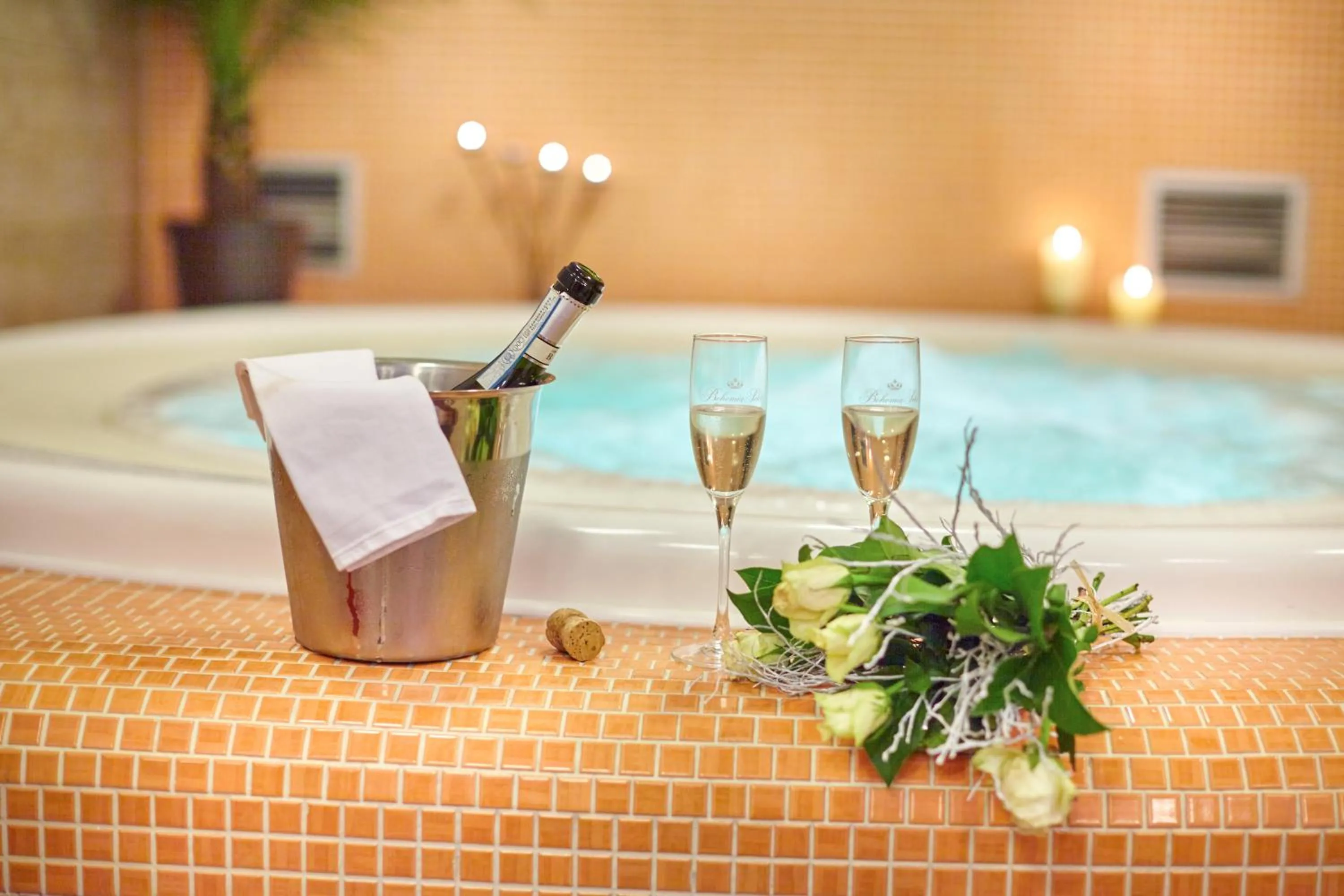 Hot Tub in Pension Relax