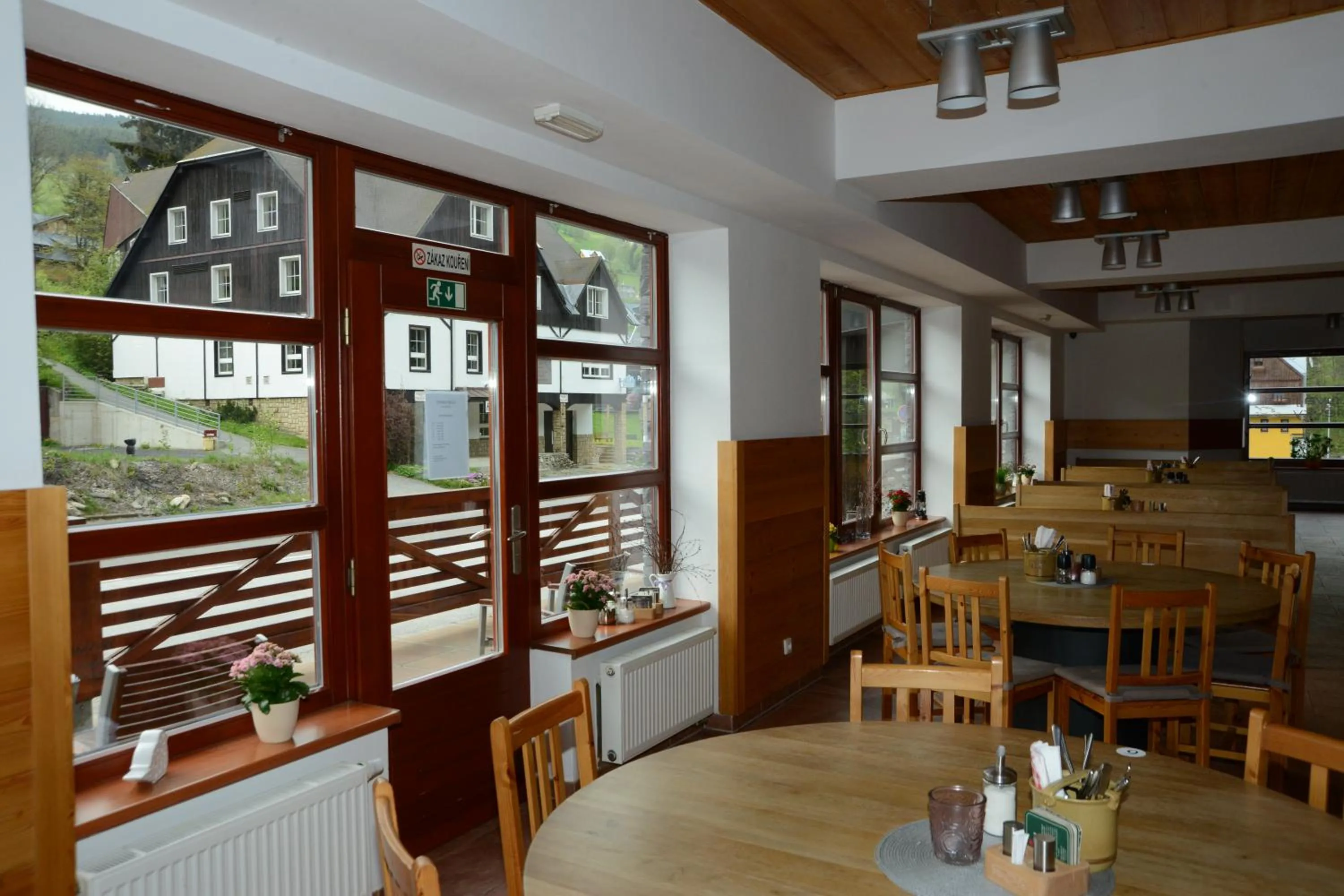 Restaurant/places to eat in Pension Relax