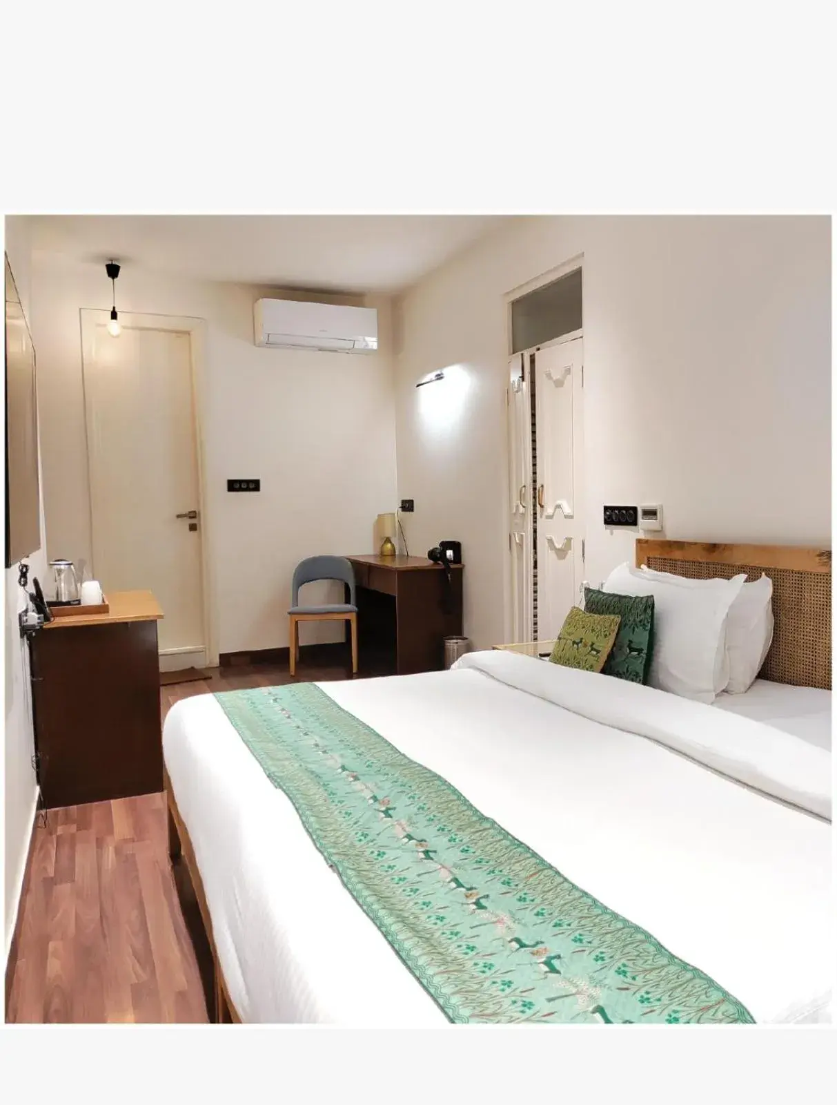 Bedroom, Bed in EKAANTA Bedroom, Bed in EKAANTA