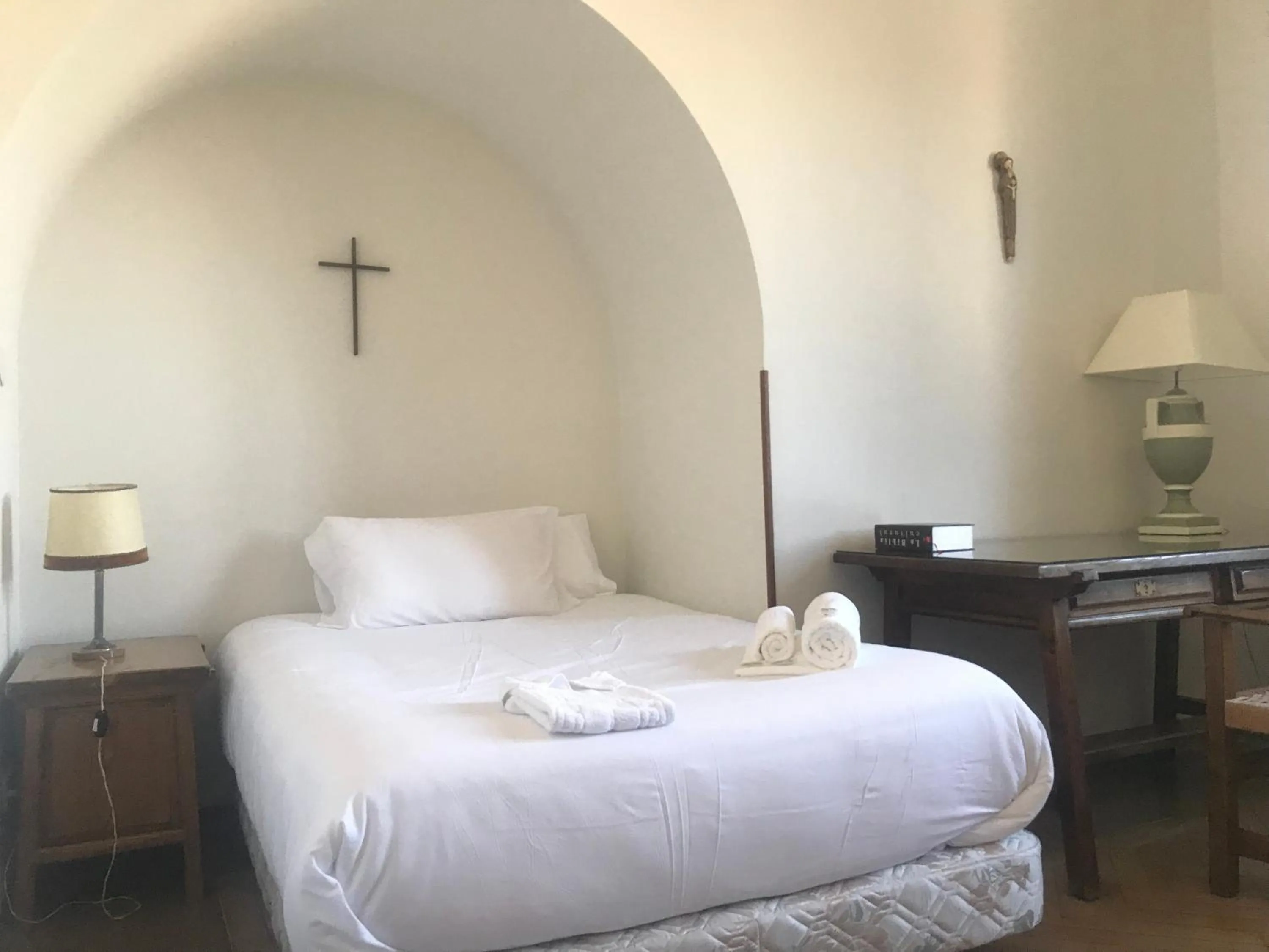 Bed in Hospedería Santa Cruz