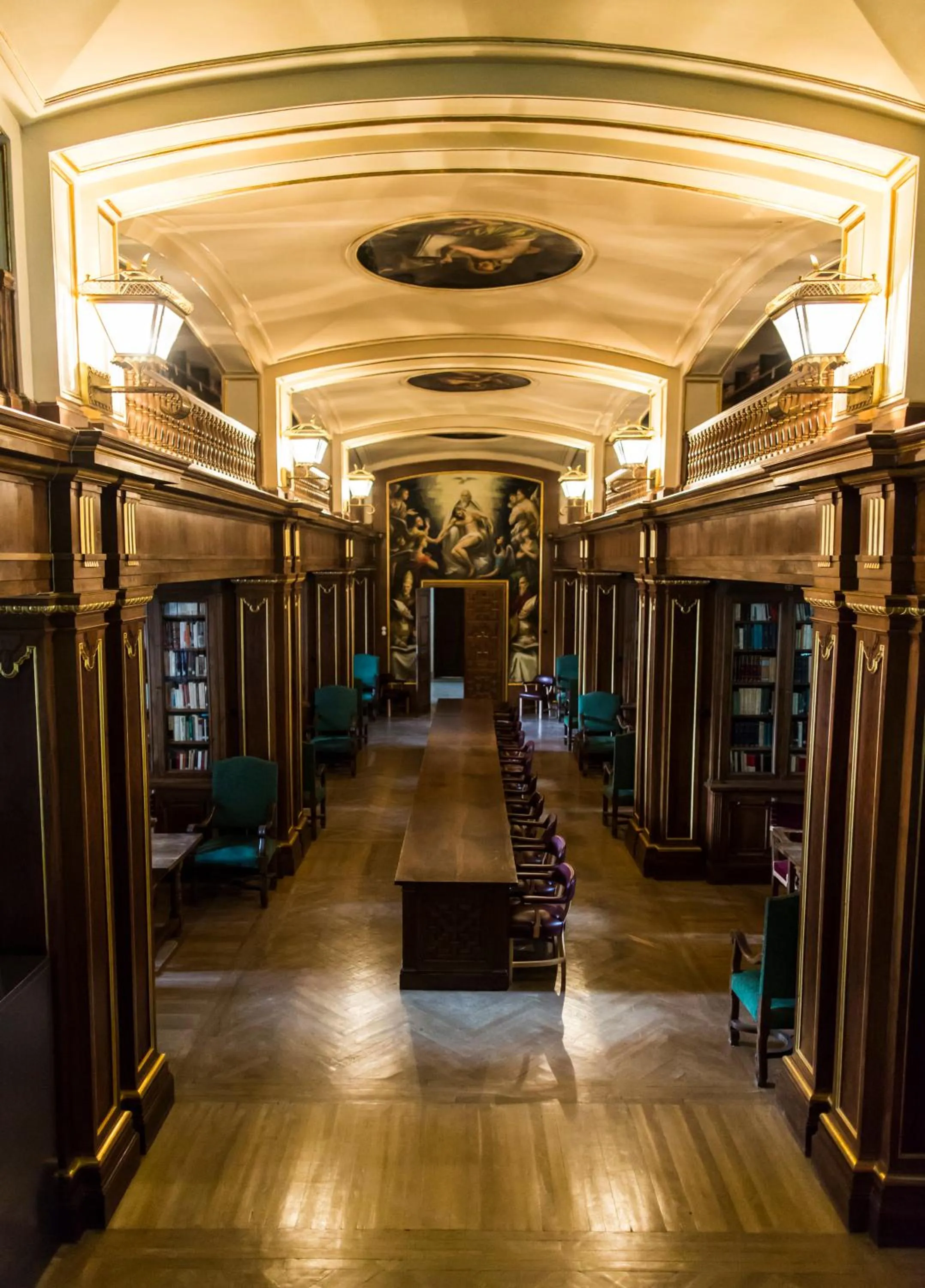 Library in Hospedería Santa Cruz