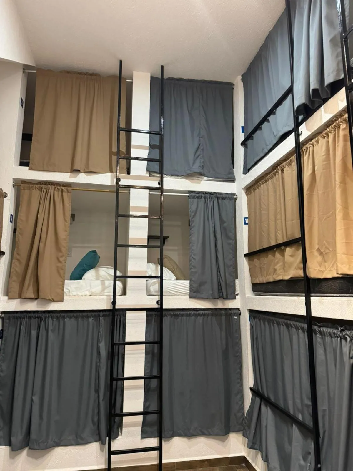 Bed in Punta Kai Hotel & Hostal