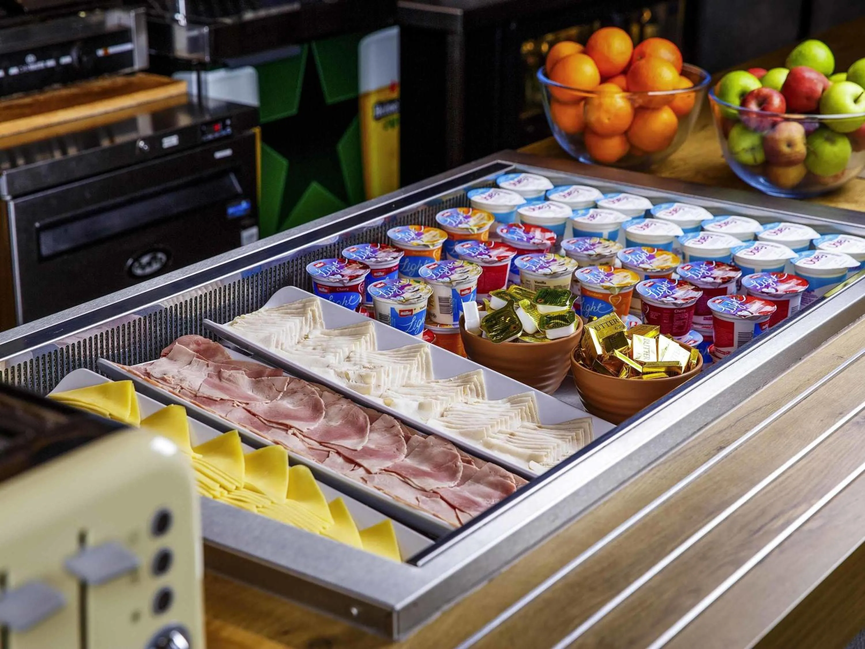 Breakfast in ibis budget Hotel Edinburgh Park