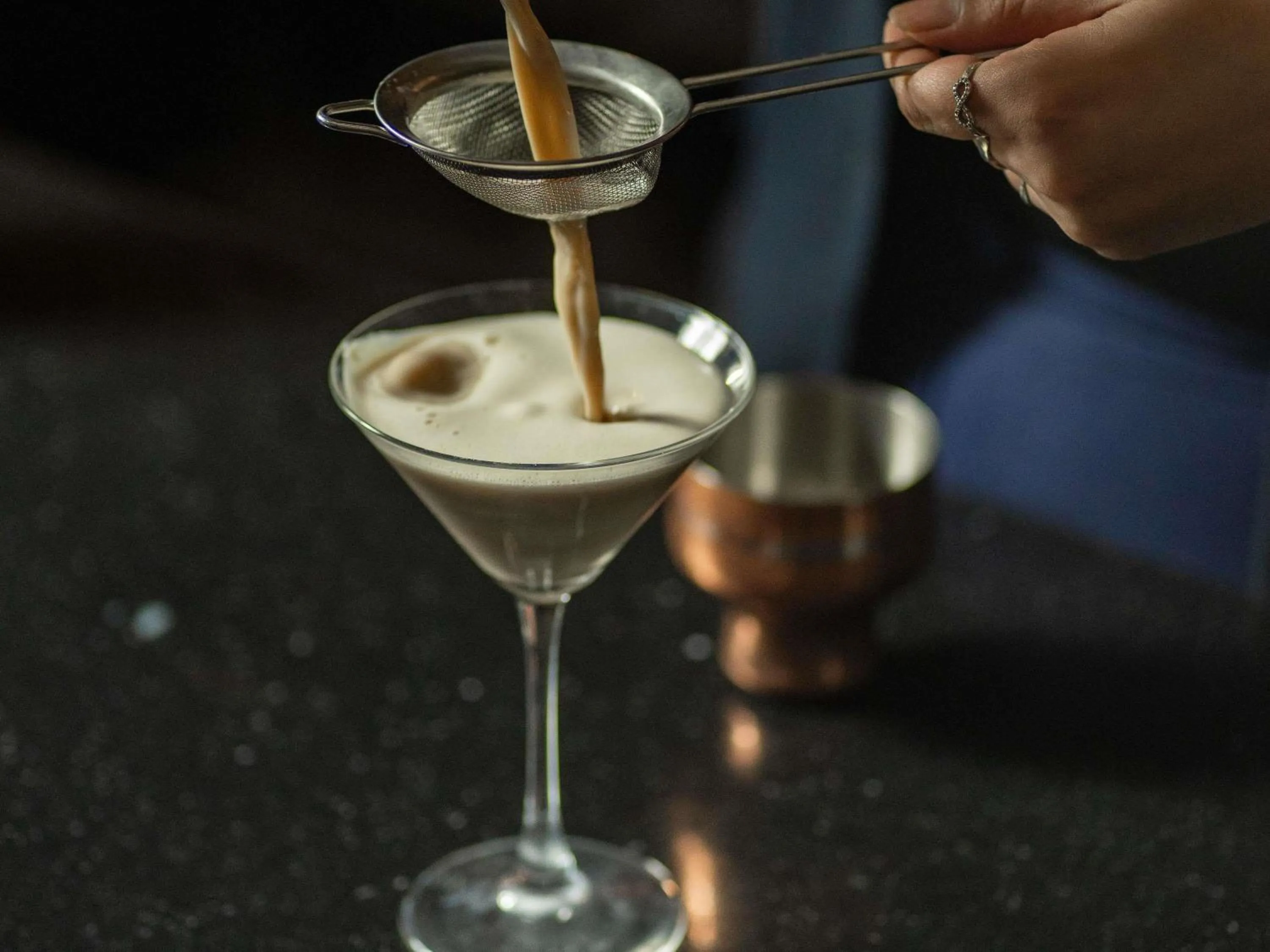 Lounge or bar in Novotel London Brentford