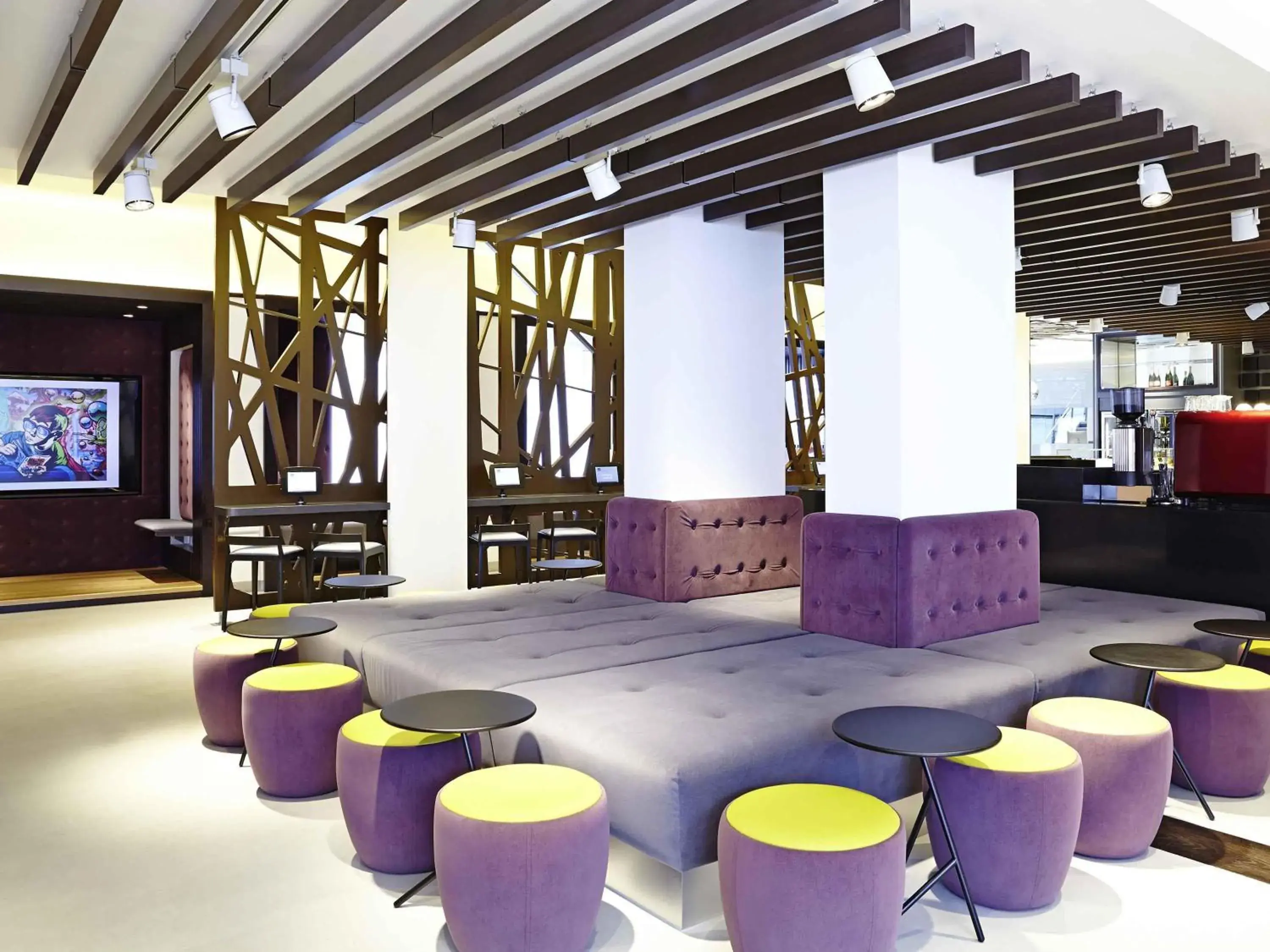 Restaurant/places to eat in Novotel London Brentford Restaurant/places to eat in Novotel London Brentford