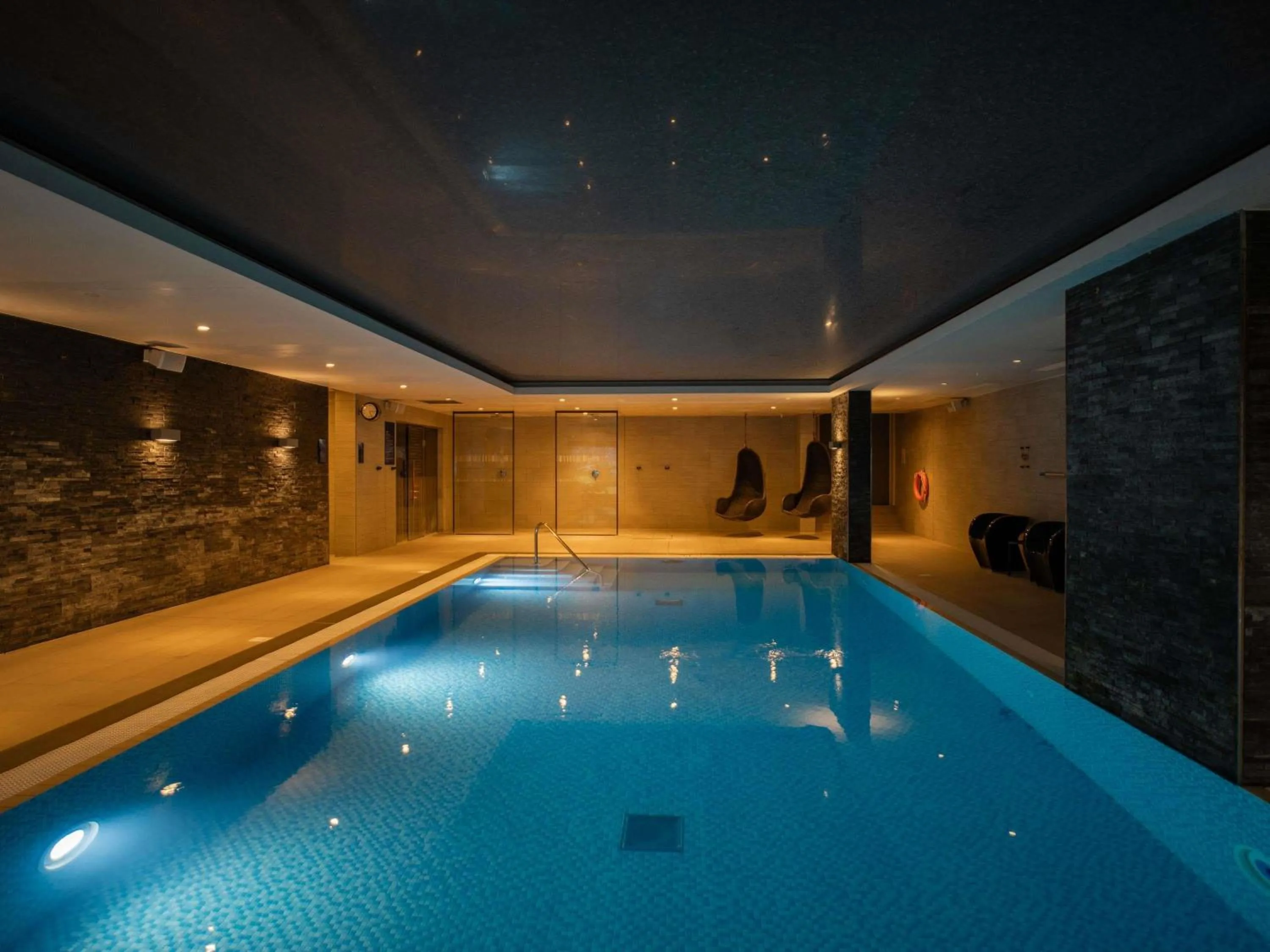 Pool view in Novotel London Brentford