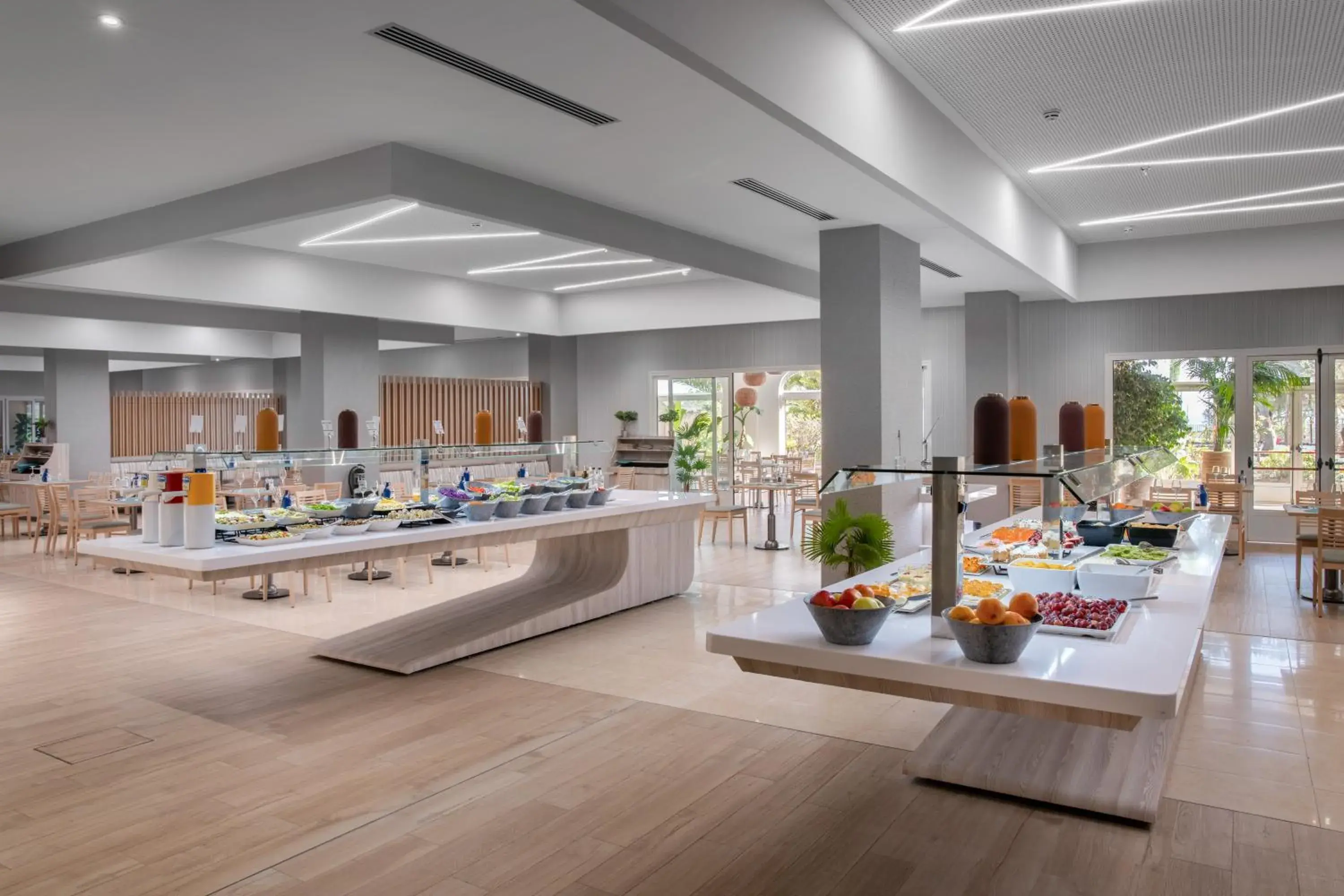 Restaurant/places to eat in Elba Sara Beach & Golf Resort Restaurant/places to eat in Elba Sara Beach & Golf Resort