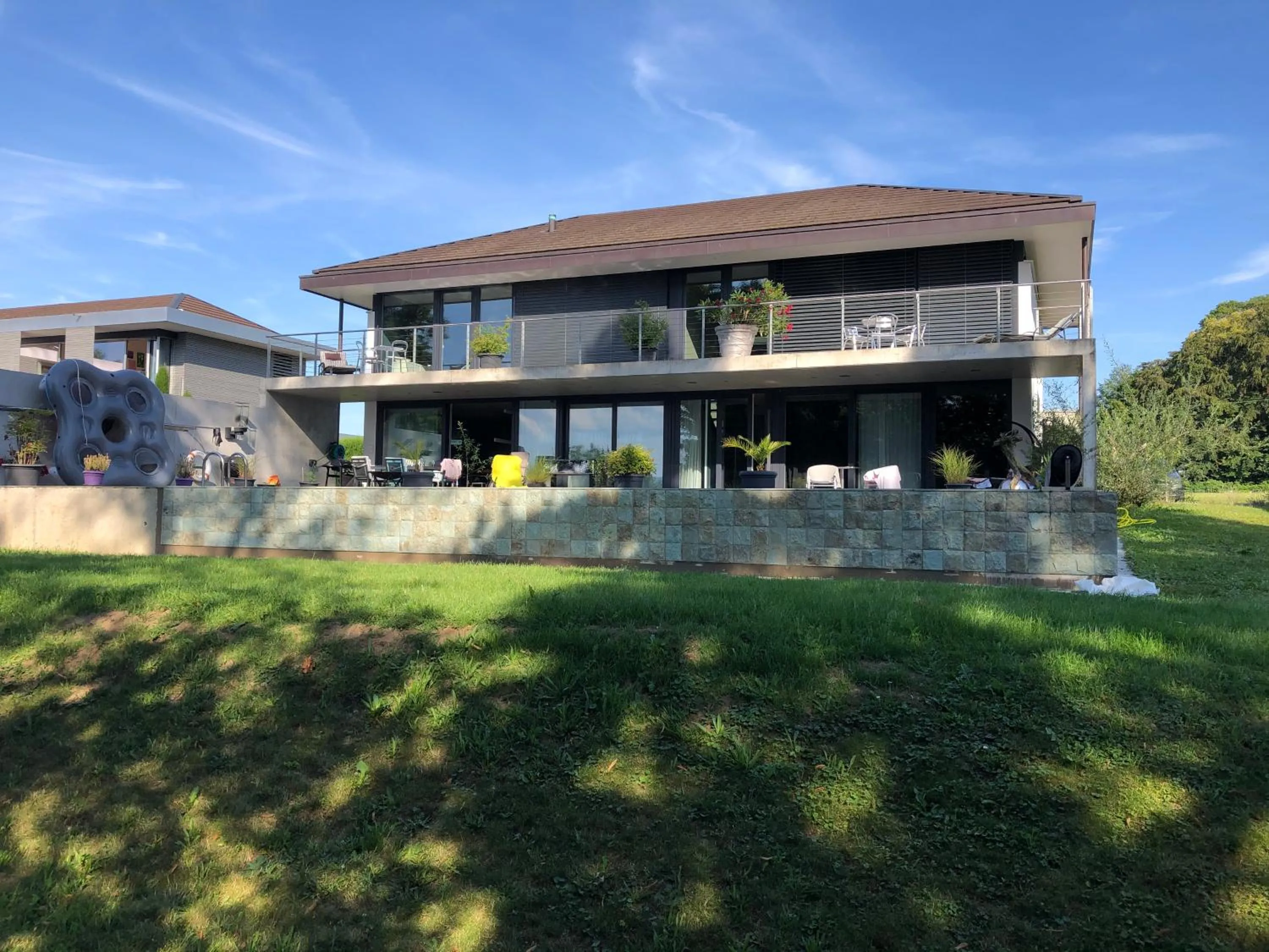 Property building in Morat Gaste Zimmer