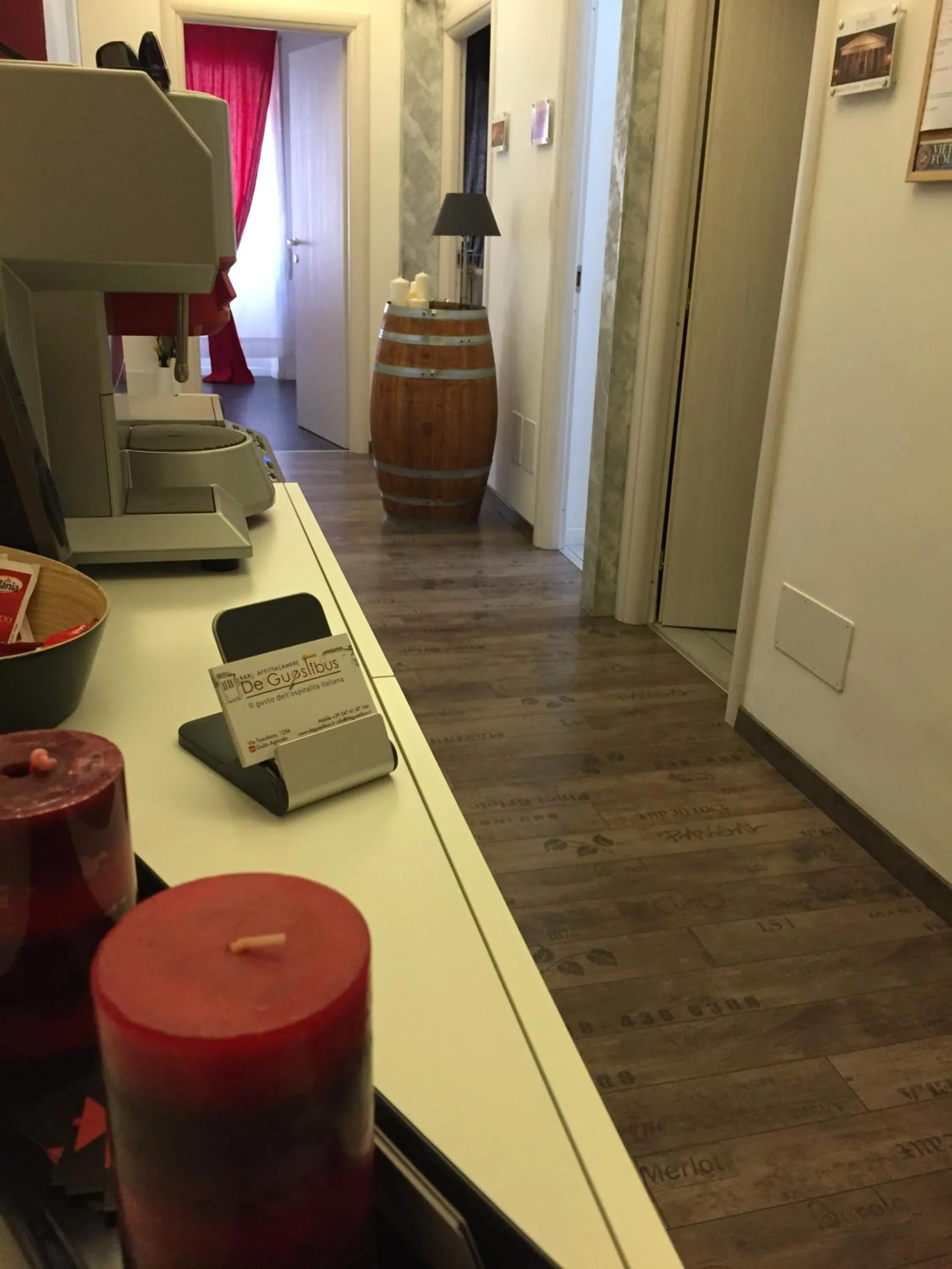 Lobby or reception in De Guestibus