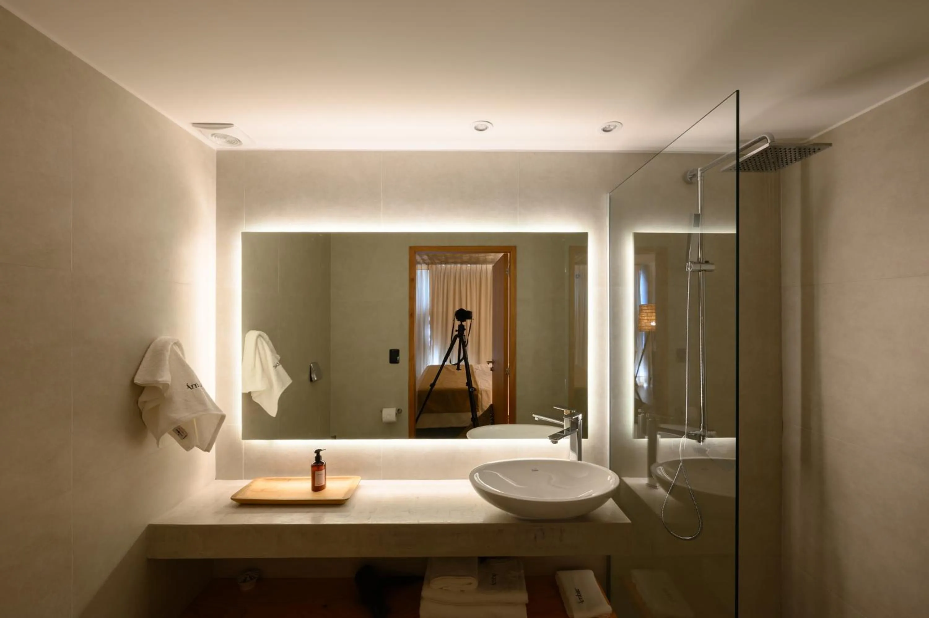 Bathroom in Ambar Hotel