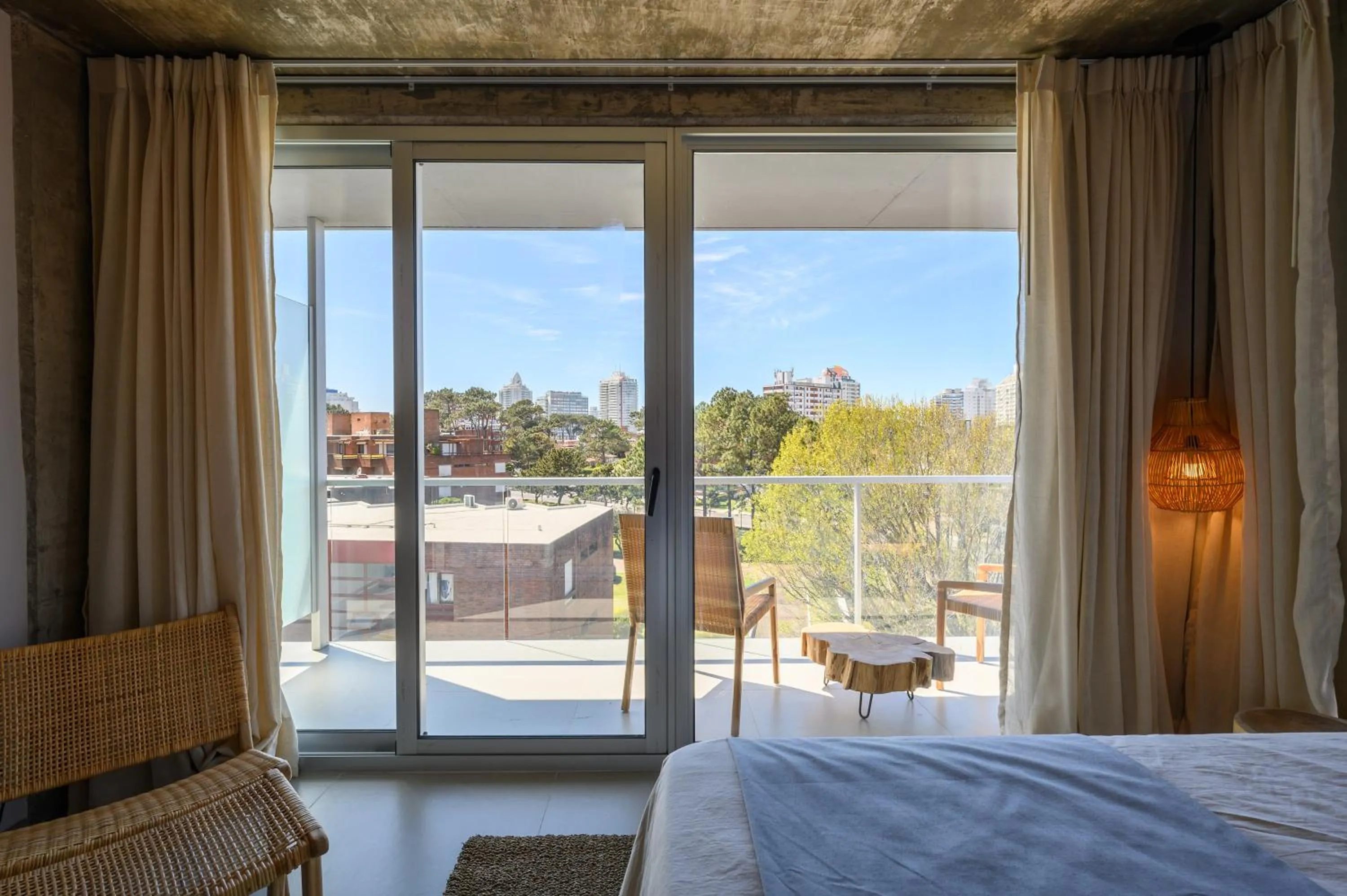 Balcony/Terrace, Bed in Ambar Hotel