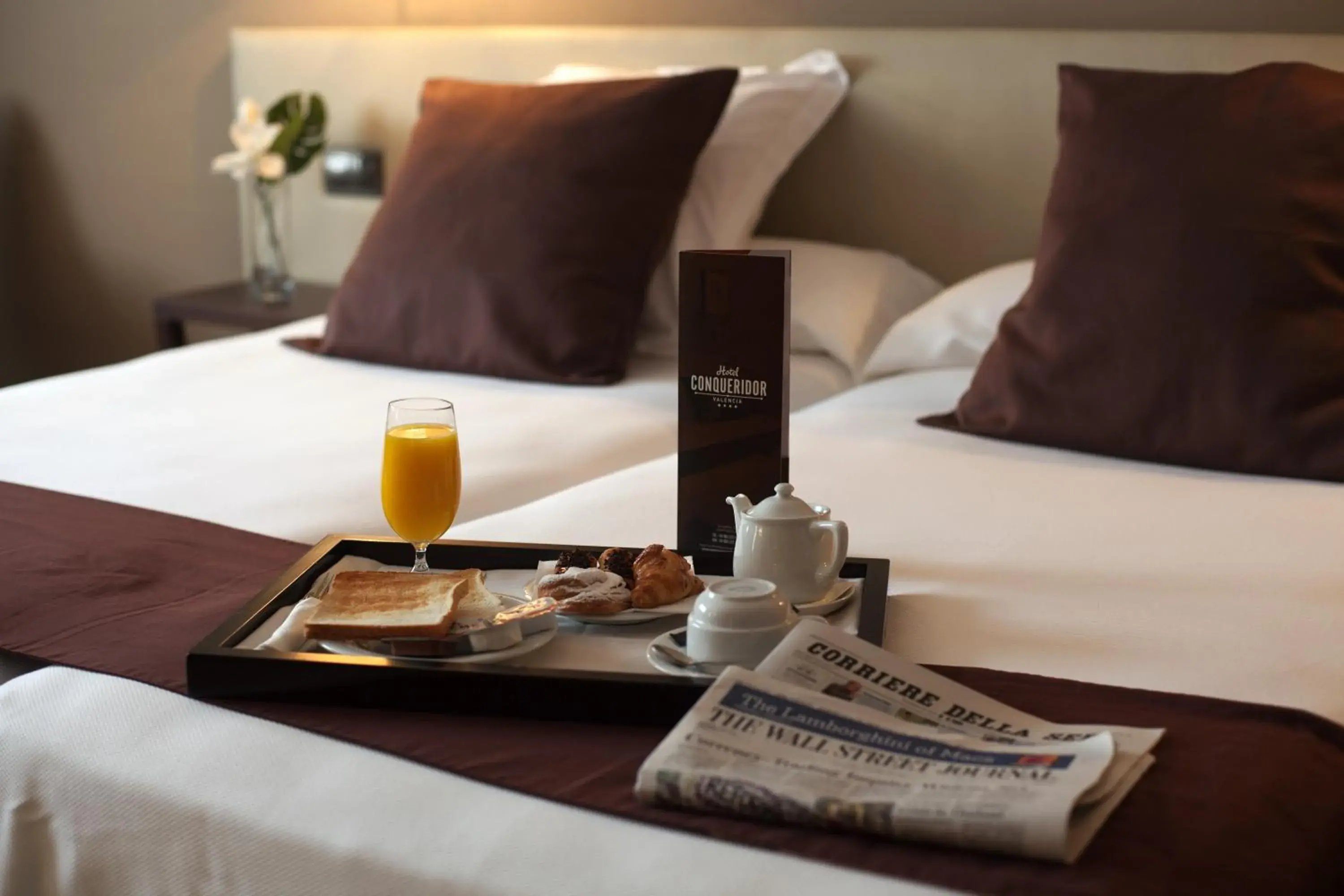 Area and facilities, Bed in Hotel Conqueridor Area and facilities, Bed in Hotel Conqueridor
