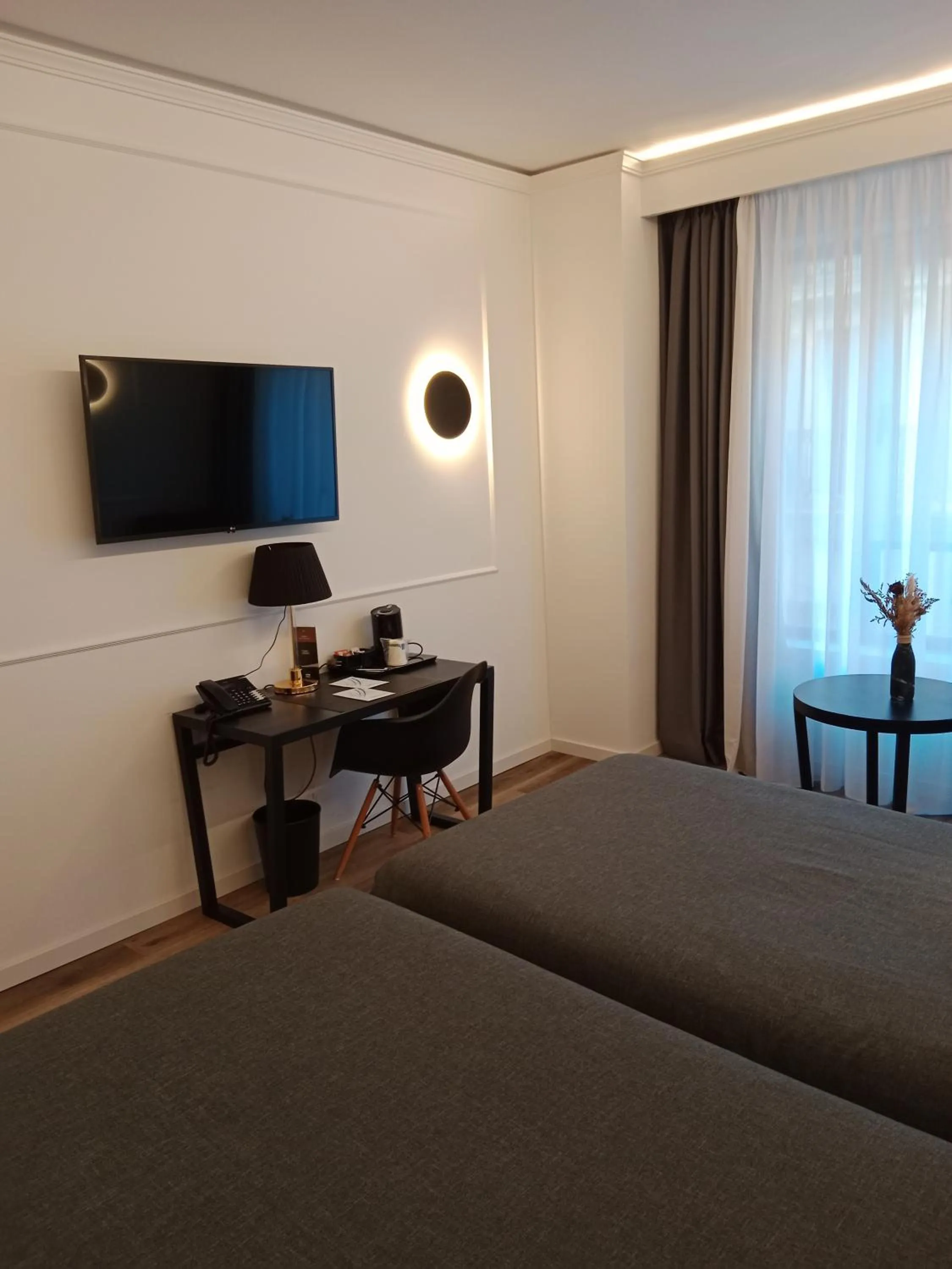 TV and multimedia, Bed in Hotel Conqueridor