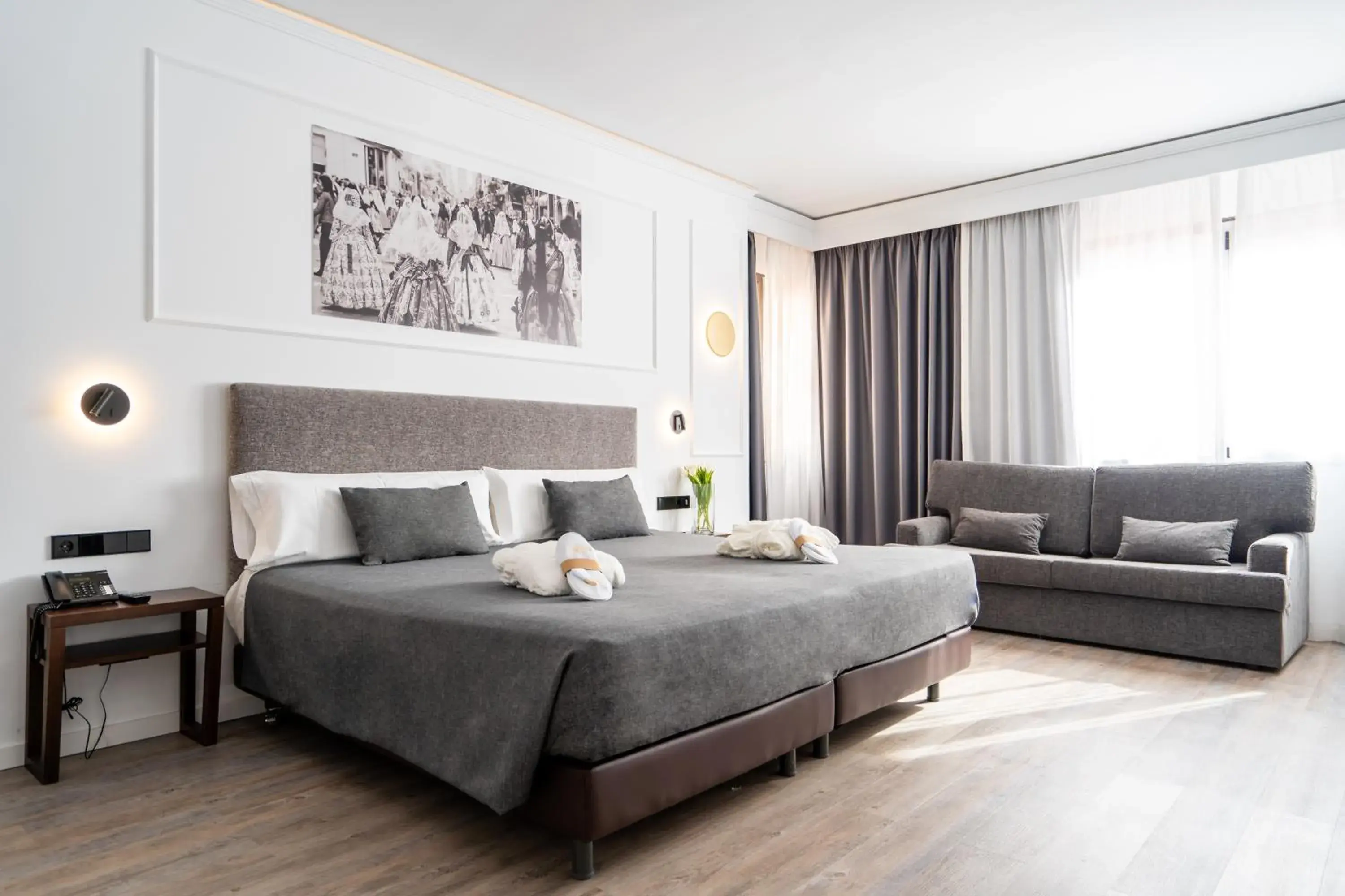 Junior Suite in Hotel Conqueridor Junior Suite in Hotel Conqueridor