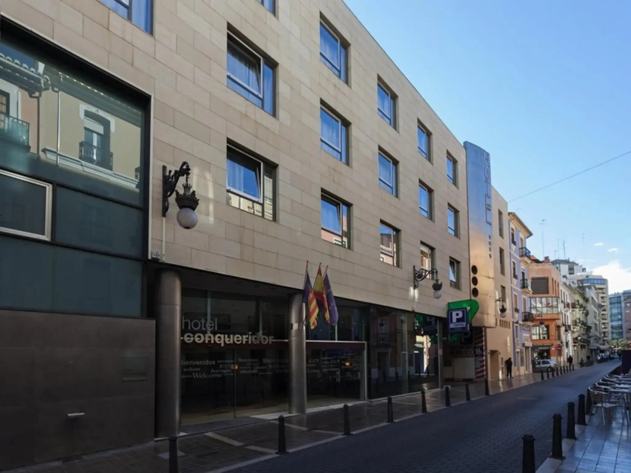 Property building in Hotel Conqueridor Property building in Hotel Conqueridor