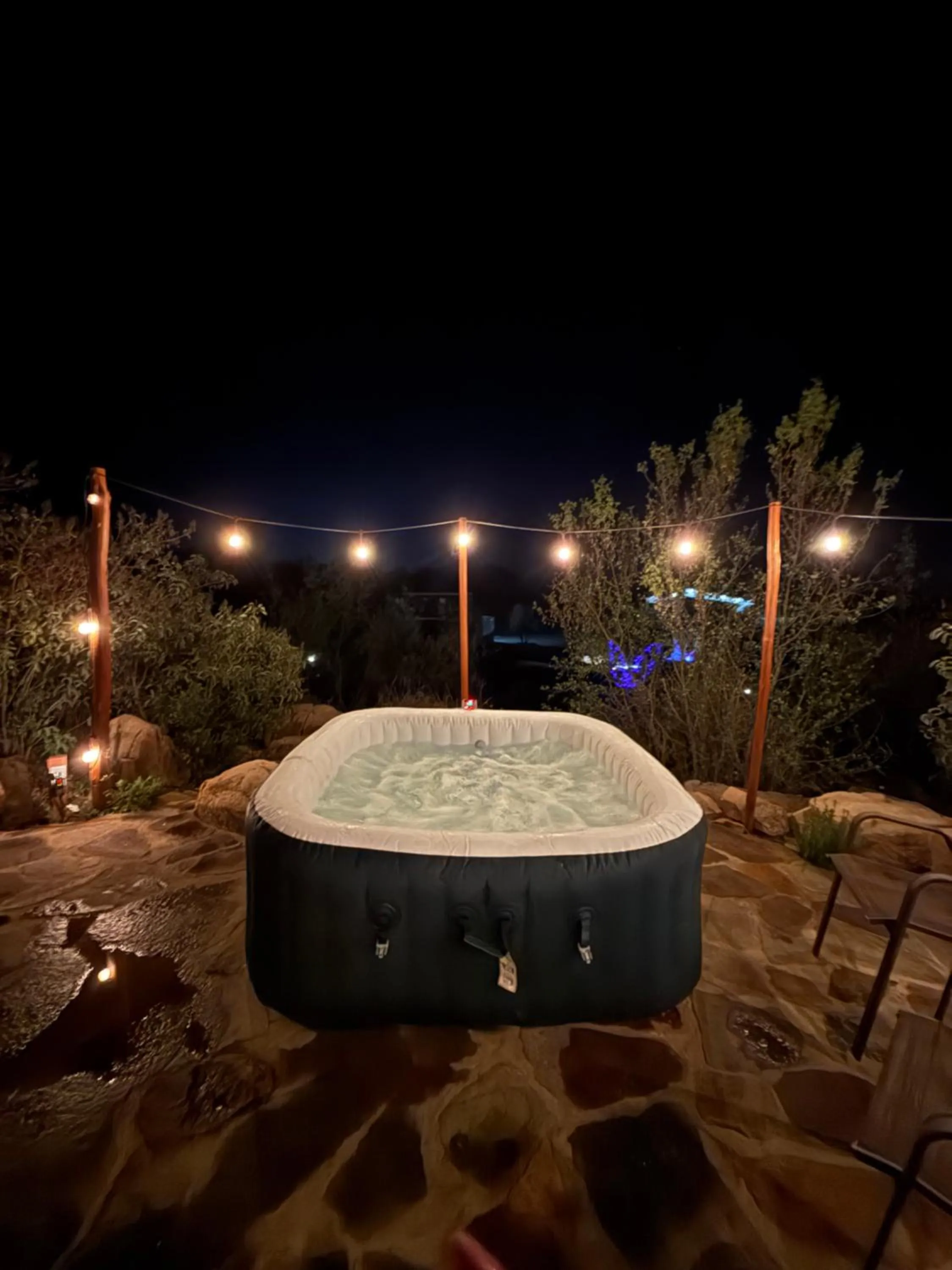 Hot Tub in Oasis 444