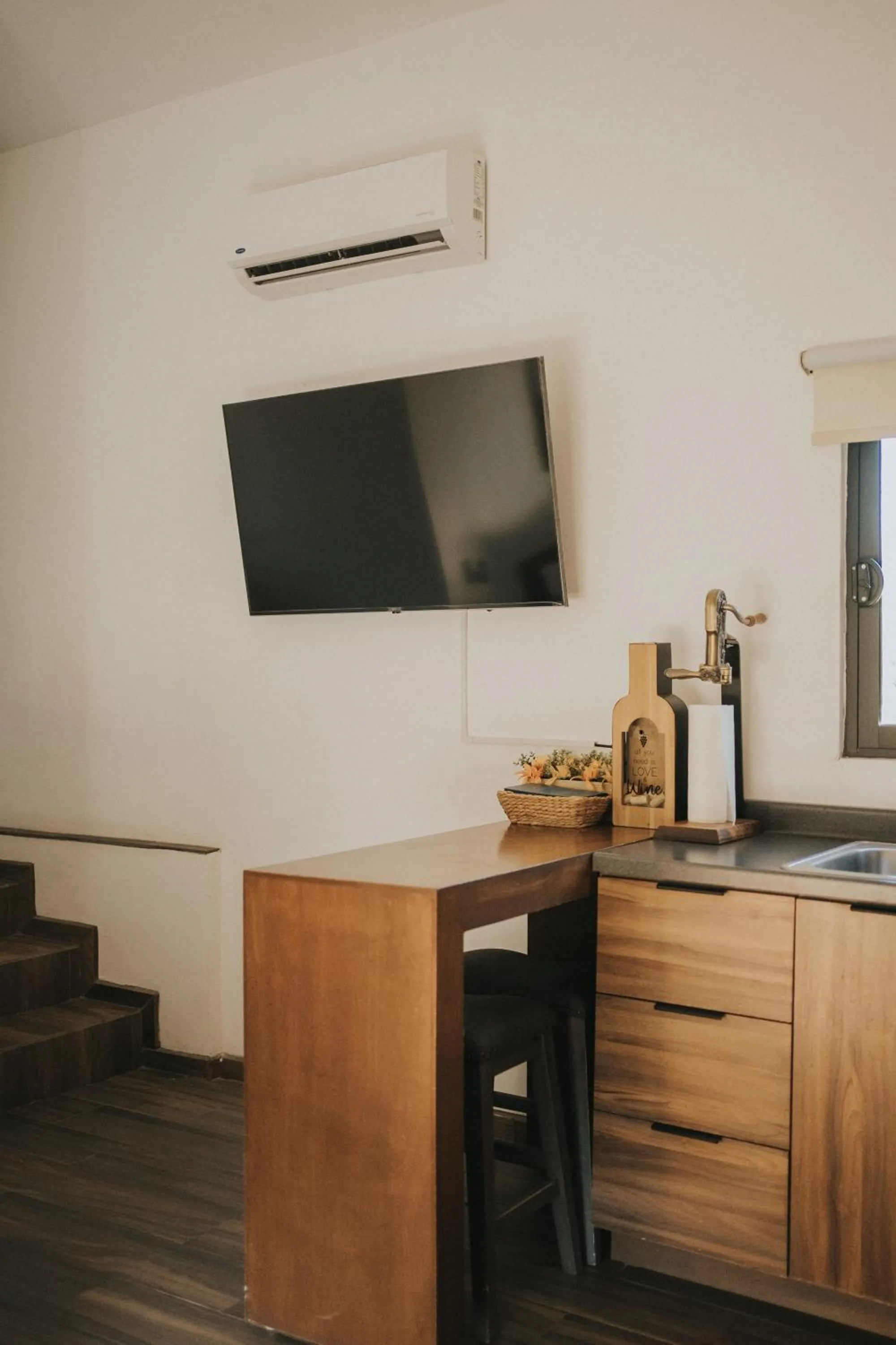 TV and multimedia in Oasis 444