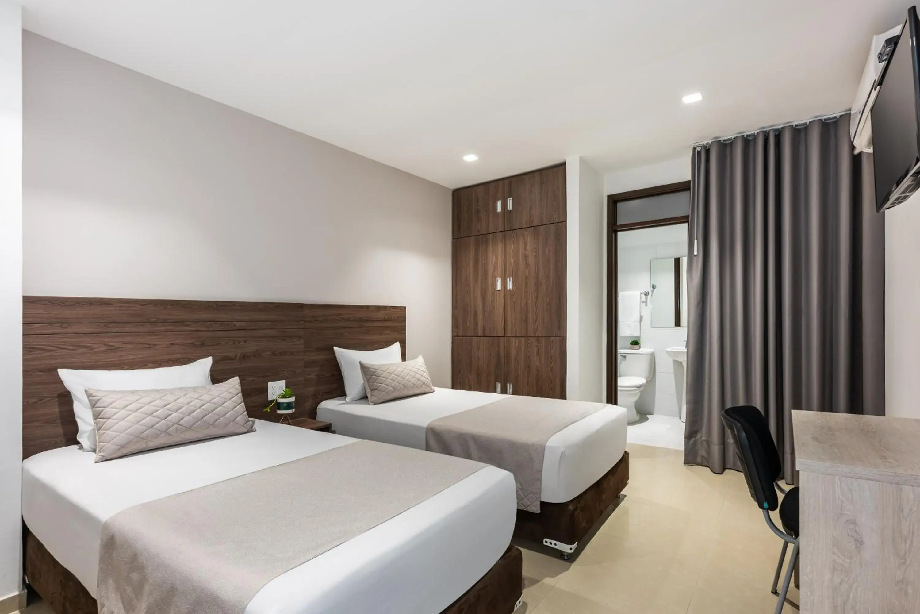 Triple Room in Hotel Elite Triple Room in Hotel Elite