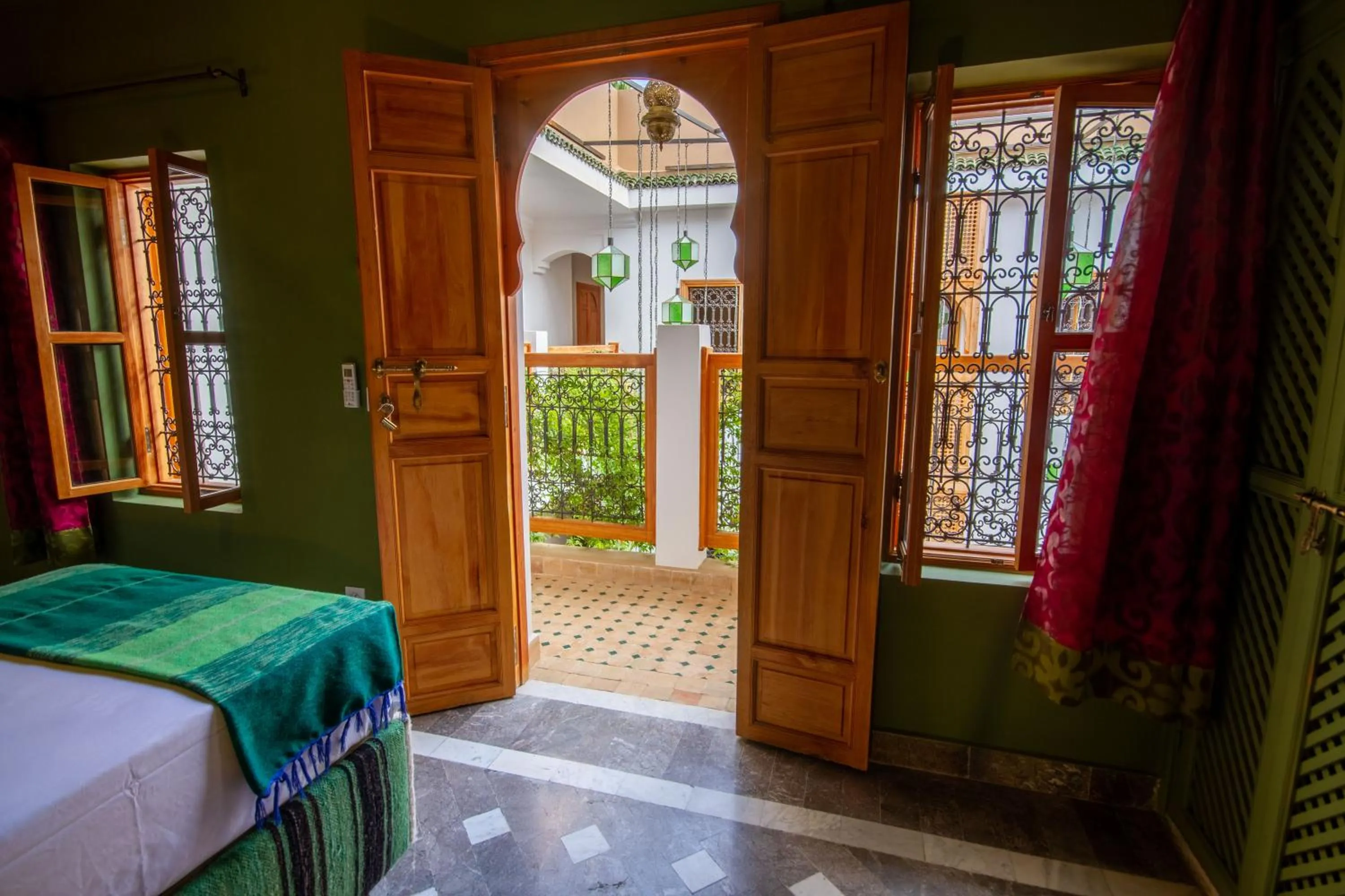 Photo of the whole room, Bed in Riad SofYan & Spa