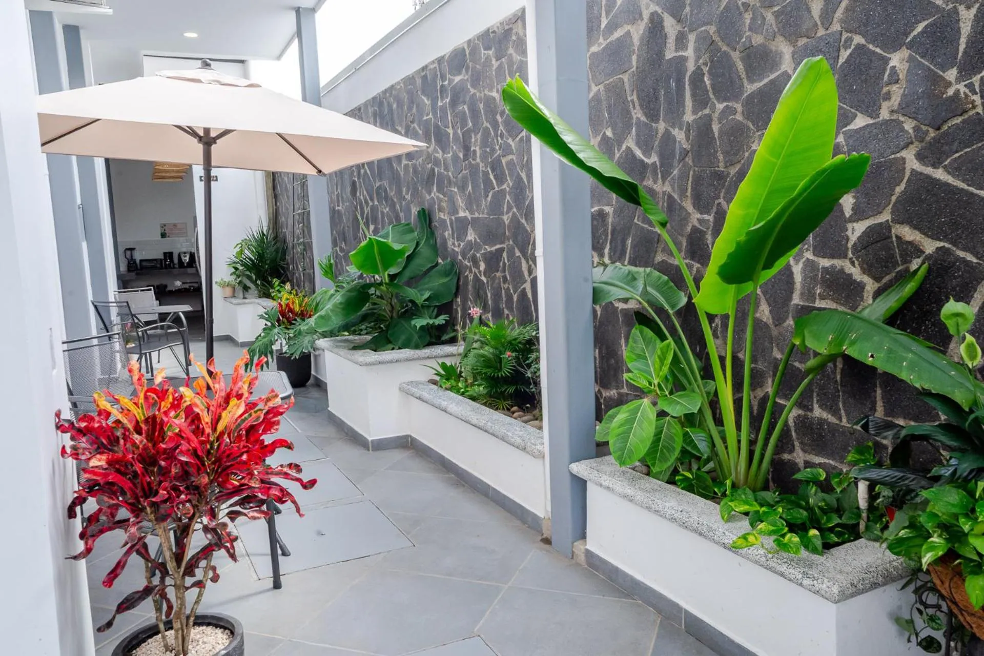 Property building in Hotel Arenal by Regina