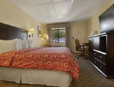 Day, Bed in Days Inn by Wyndham Fort Stockton