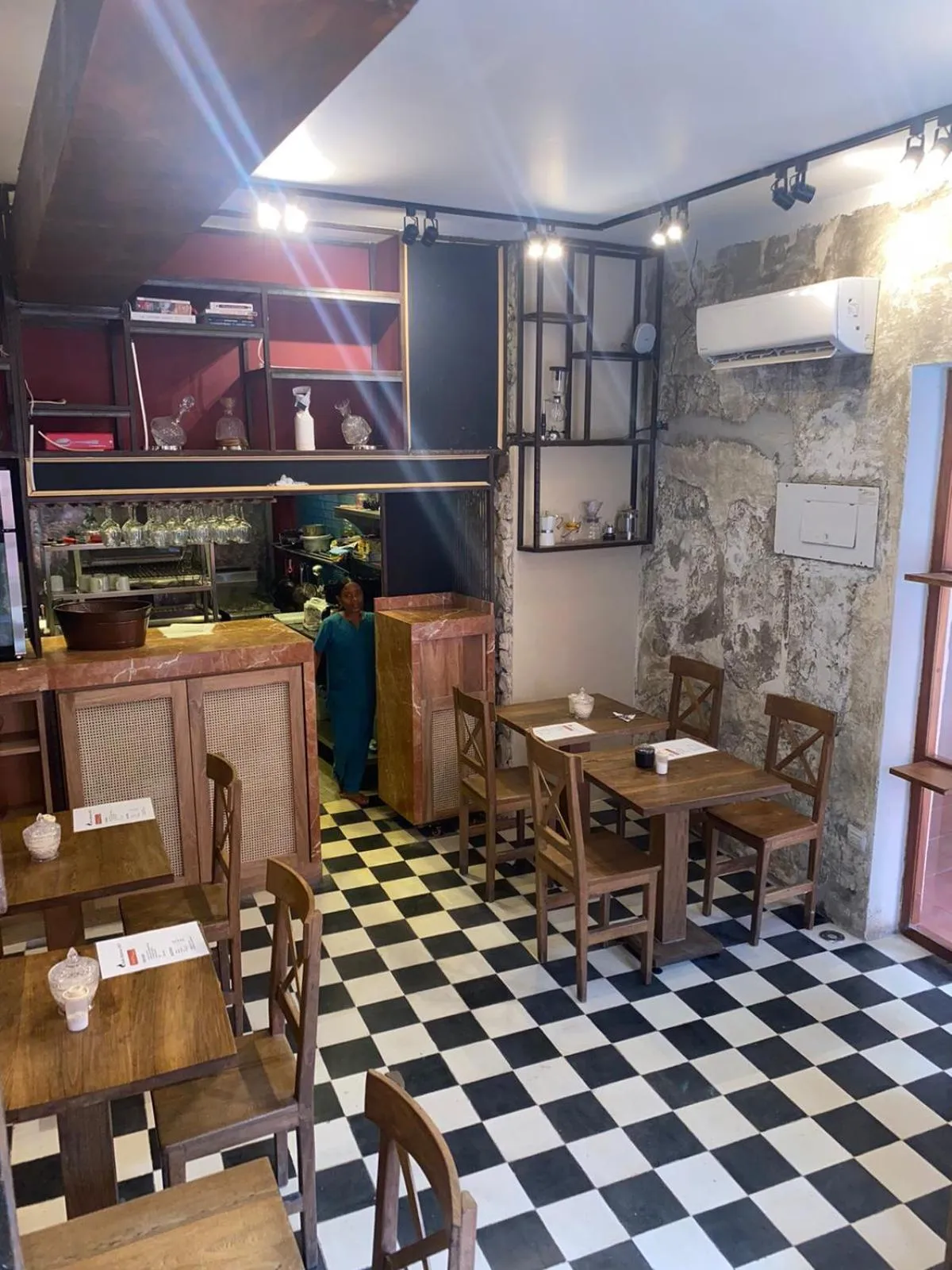 Restaurant/places to eat in Casa Ebano 967