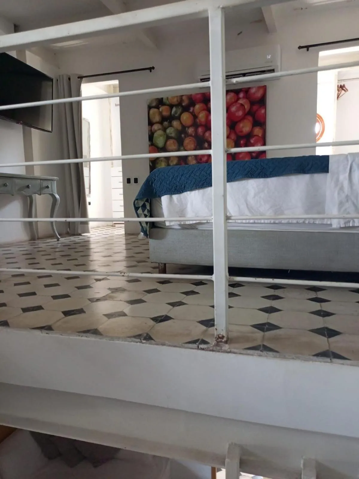 Decorative detail, Bed in Casa Ebano 967