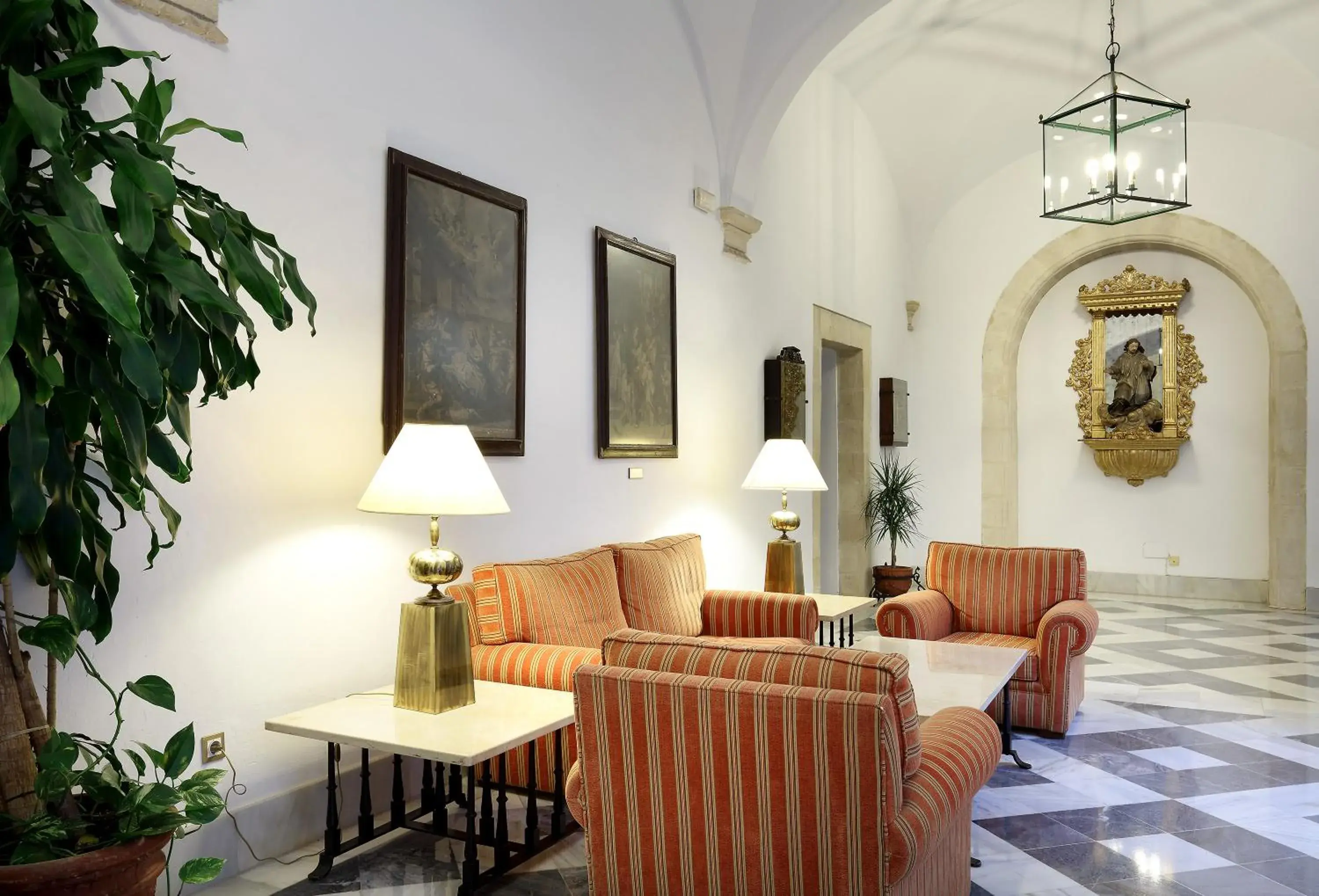 Lobby or reception in Crisol Monasterio de San Miguel Lobby or reception in Crisol Monasterio de San Miguel